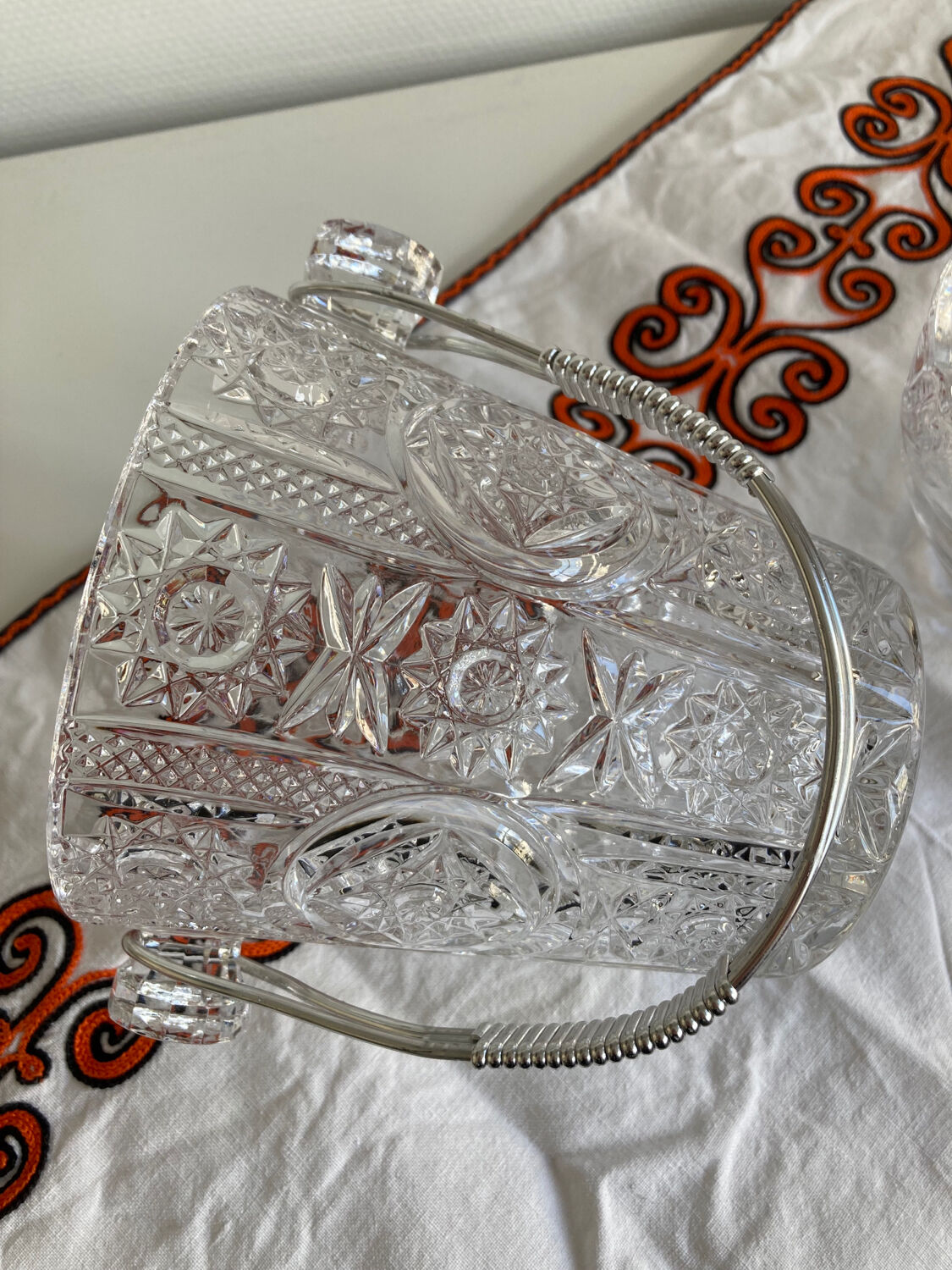 Chiseled Glass Ice Bucket