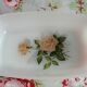 Ravier ancien Arcopal motif rose verre blanc