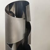 Grande lampe sculptural en métal chormé et brossé, design 1970