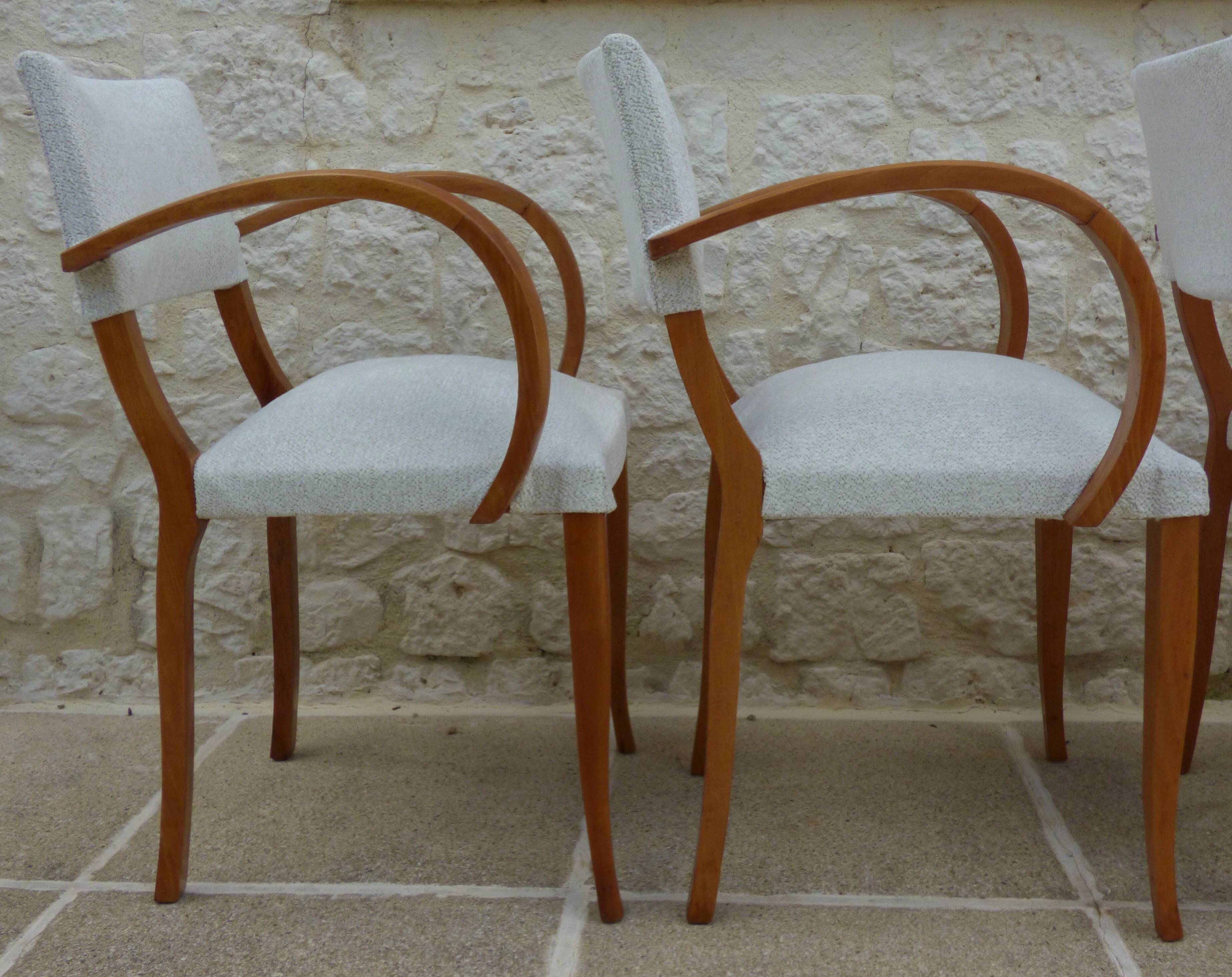 Chic 1950s bridge chairs in solid wood, white and beige, hand-stitched.