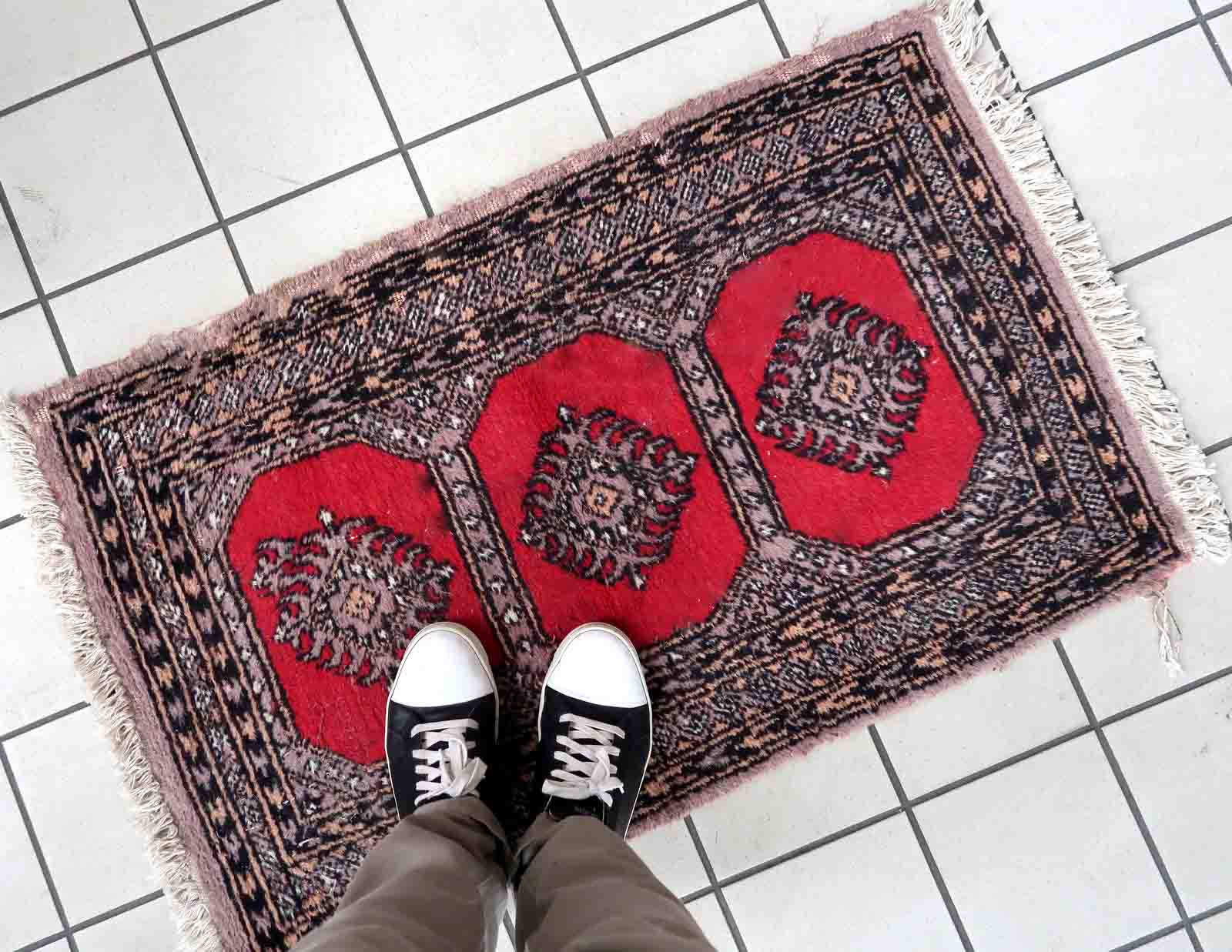 Vintage carpet Uzbek Bukhara handmade 63cm x 103cm 1970s