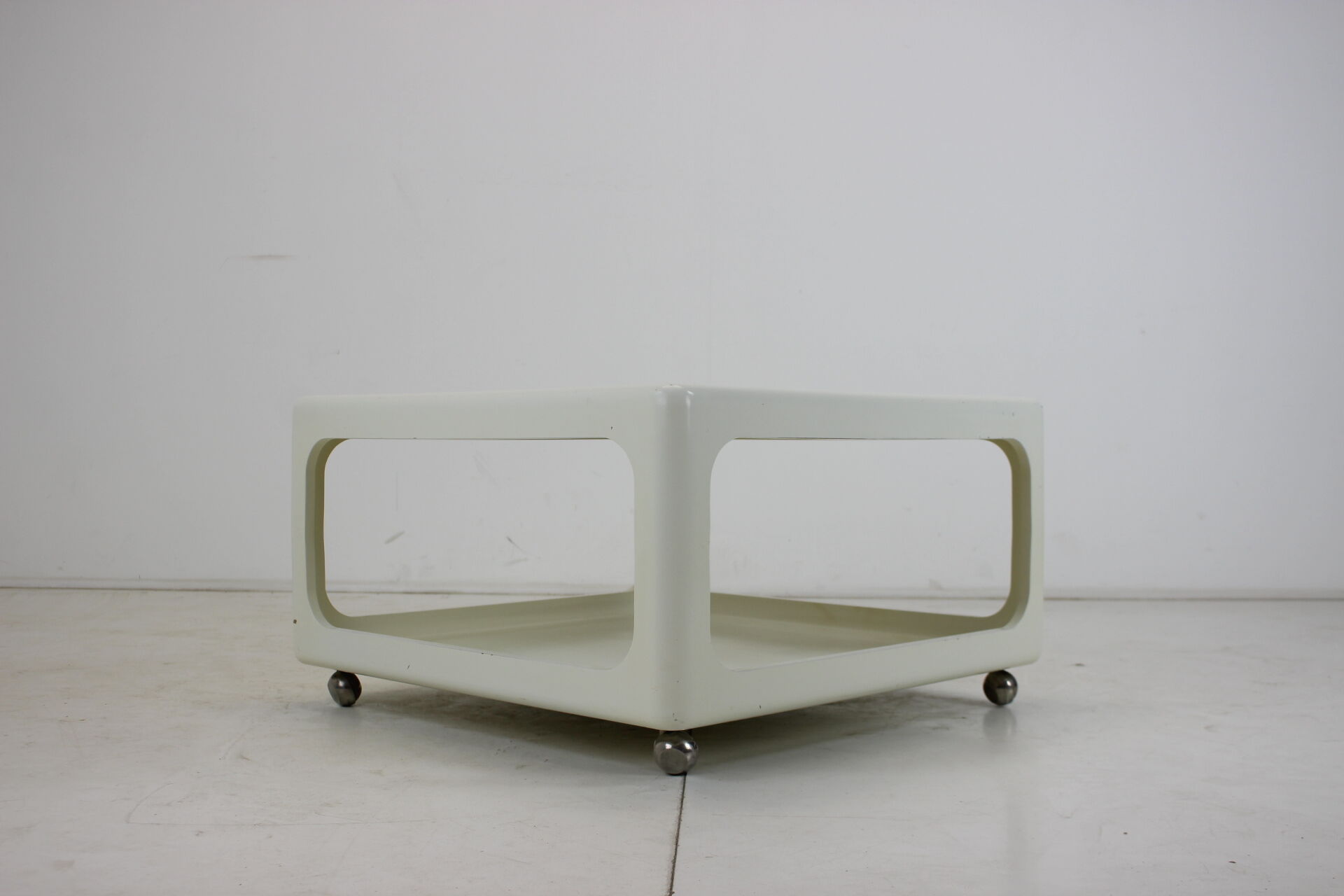 Mid-century space age coffee table, peter ghyczy and ernst moeckl, germany, 1970