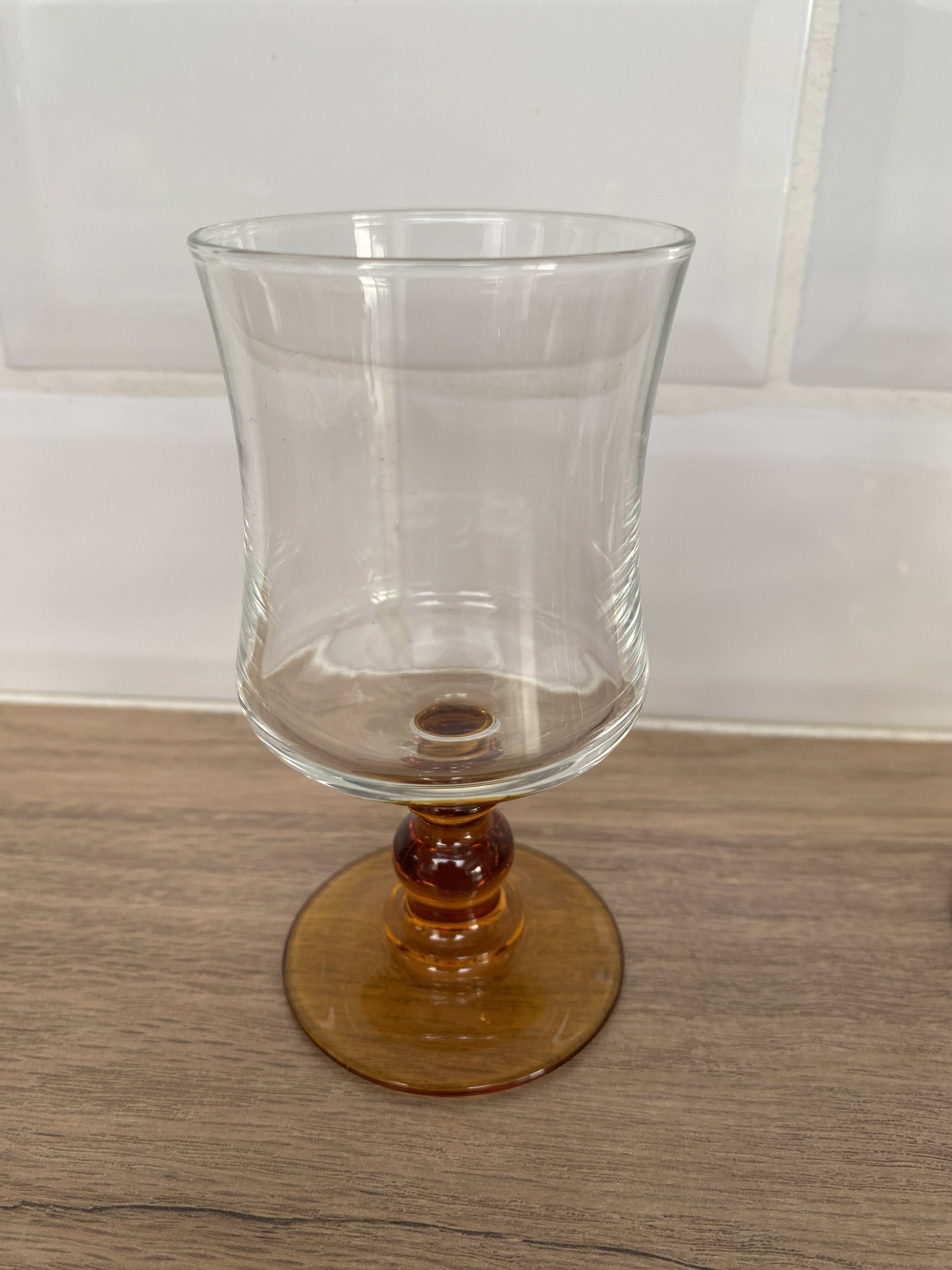 Set of 6 Luminarc white wine glasses, Antique model