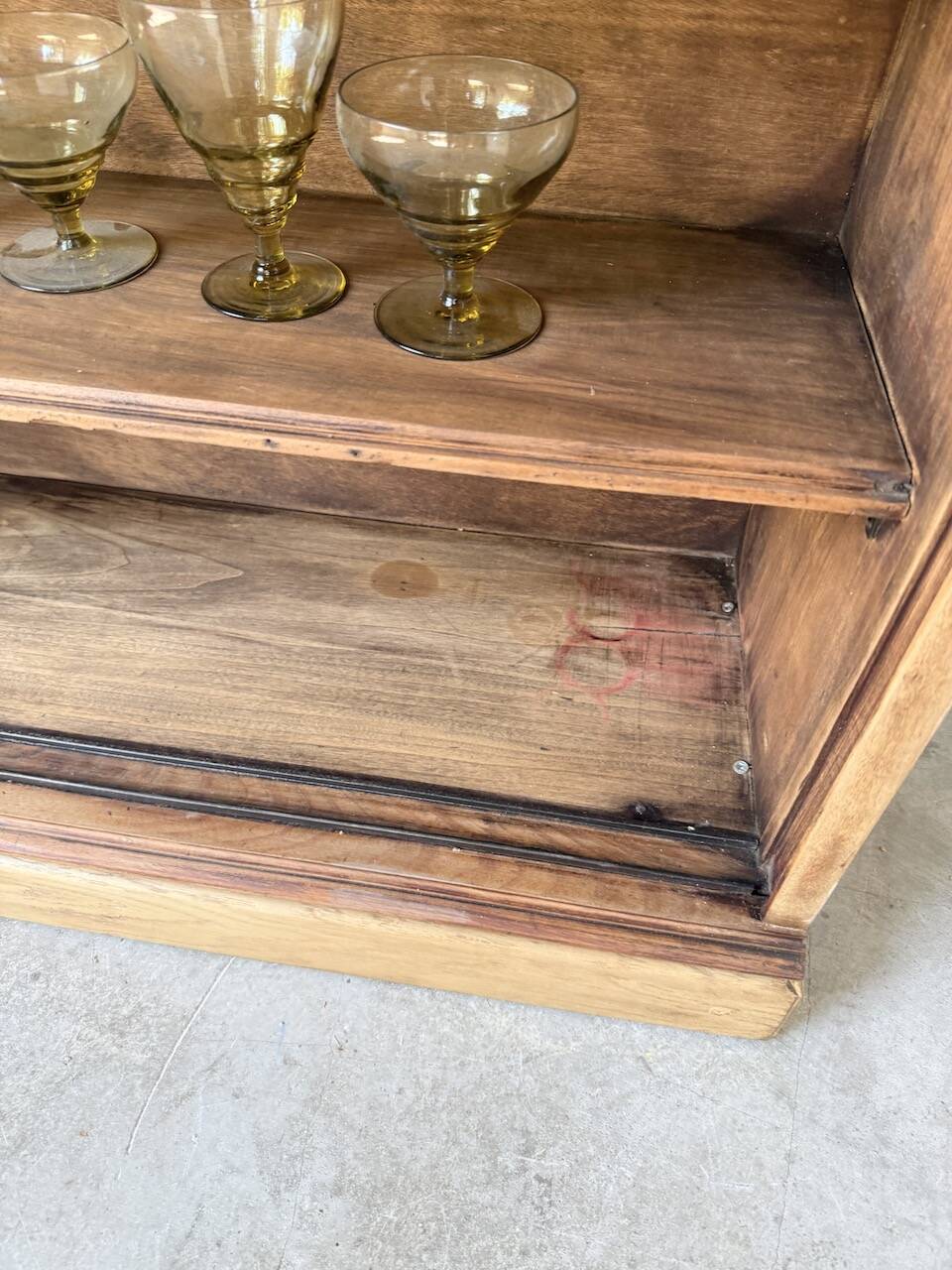 Enfilade vitrée en chêne, années 50