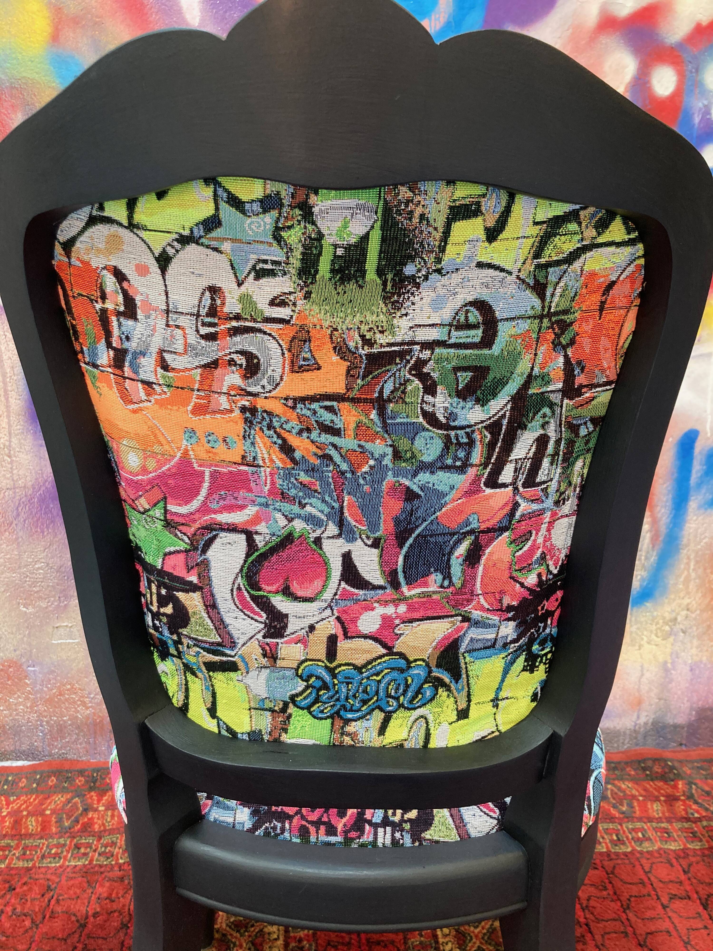 Street art noire chair