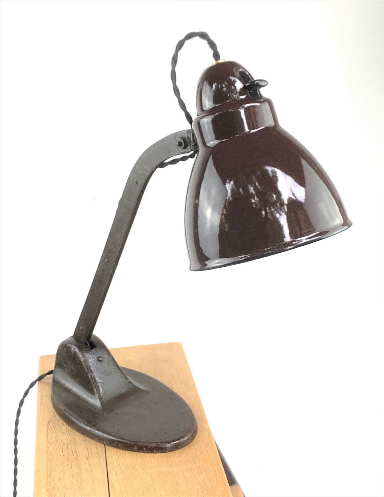 Lampe allemande 1930 émail brun marron bauhaus