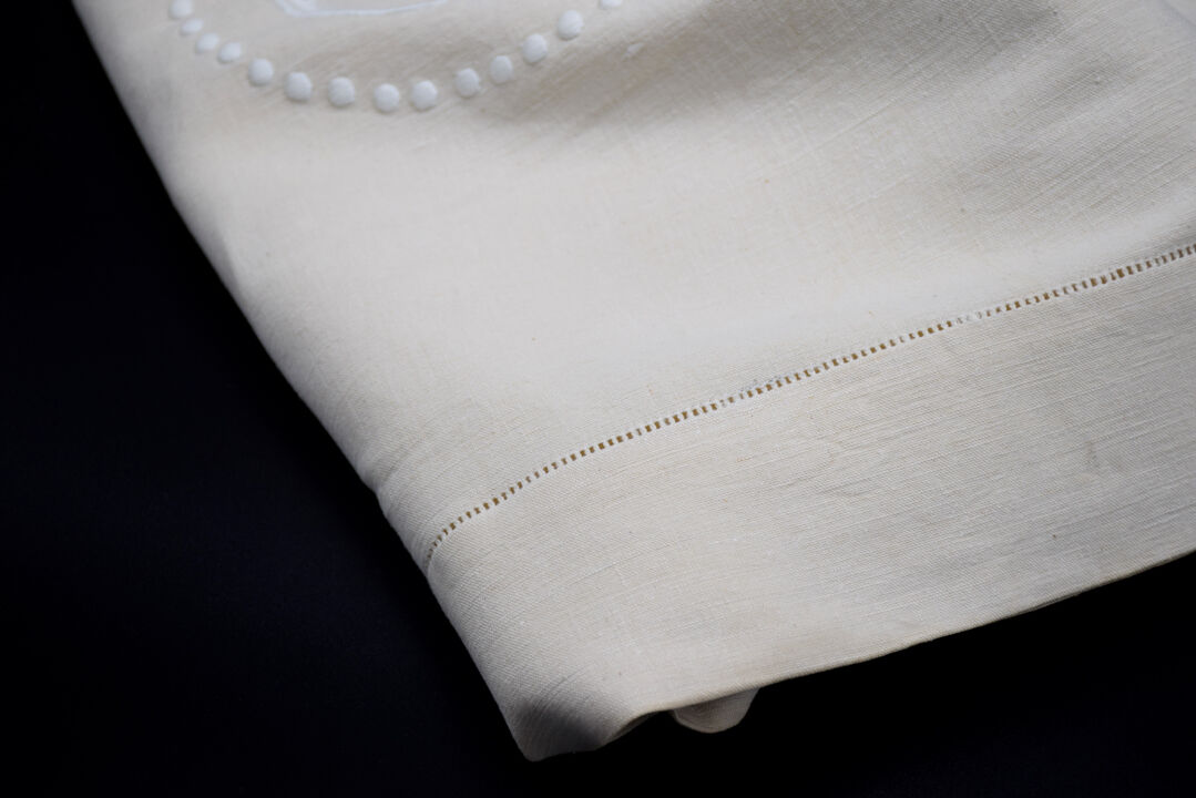 Old mestizo sheet and linen