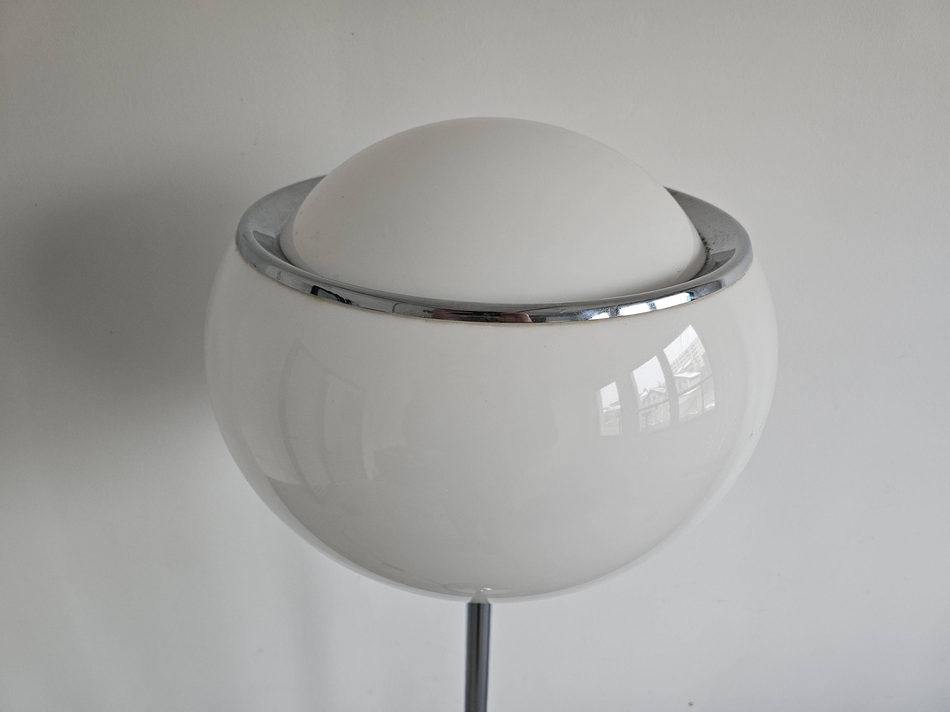 Mid Century Modern Floor Lamp "Flash" or "Bud Grande" by Harvey Guzzini