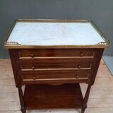 Mahogany chest of drawers in Louis XVI style