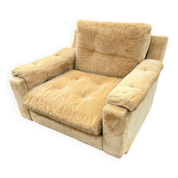 Vintage lounge chair in gold chenille velvet – 1970s