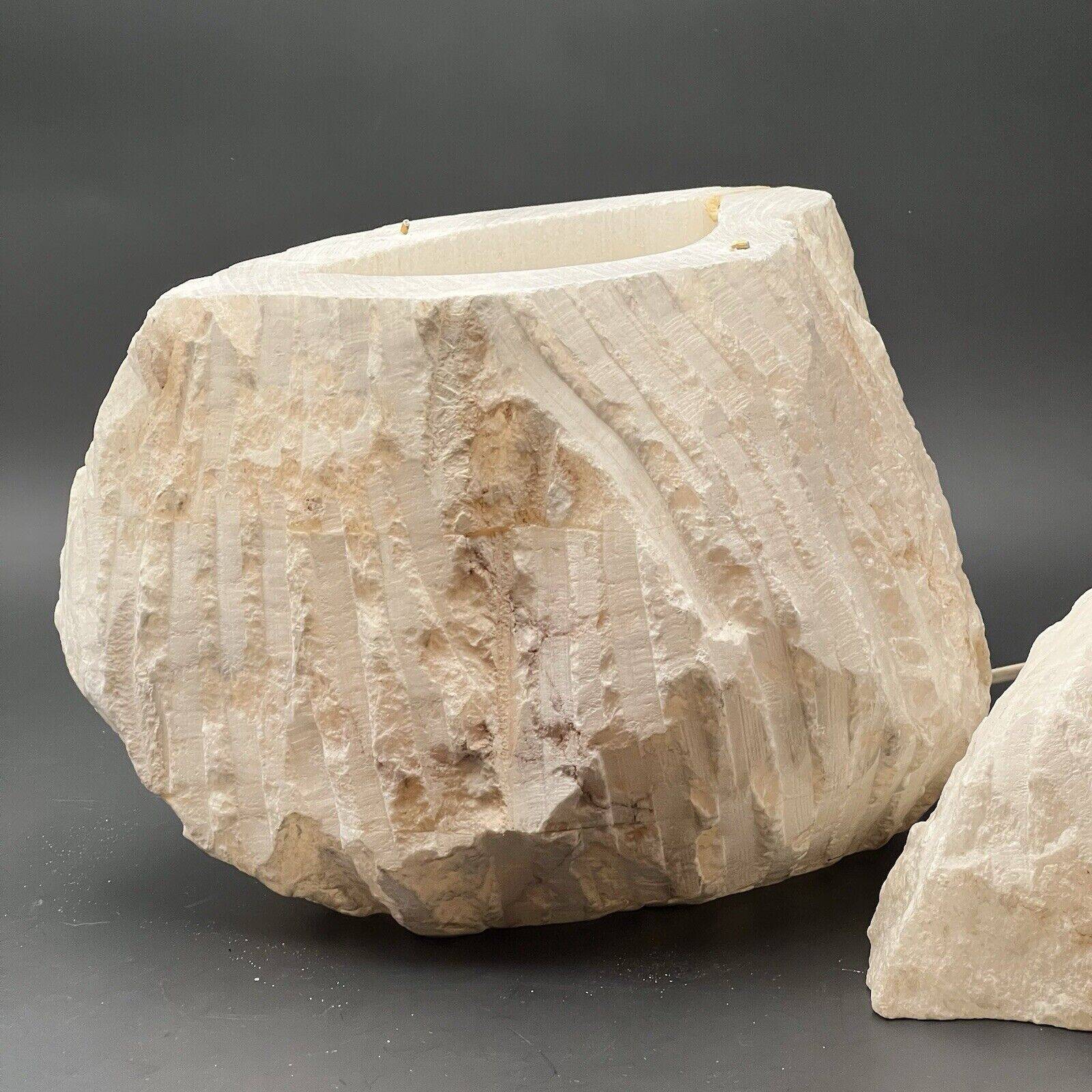 Large brutalist table lamp - alabaster - 1970s - vintage - made in Italy