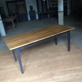 Farm table
