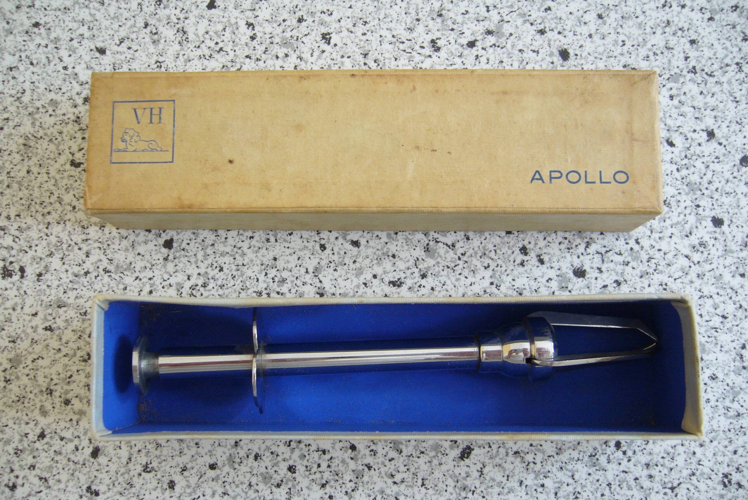 Apollo sugar or ice tongs