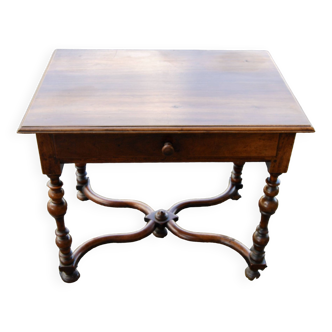 Louis XIII writing table in walnut, turned baluster x-shaped legs.