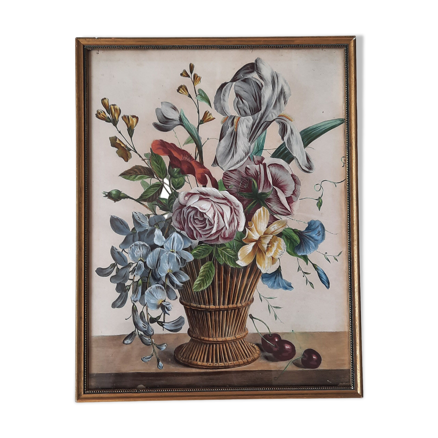 Old setting with floral bouquet