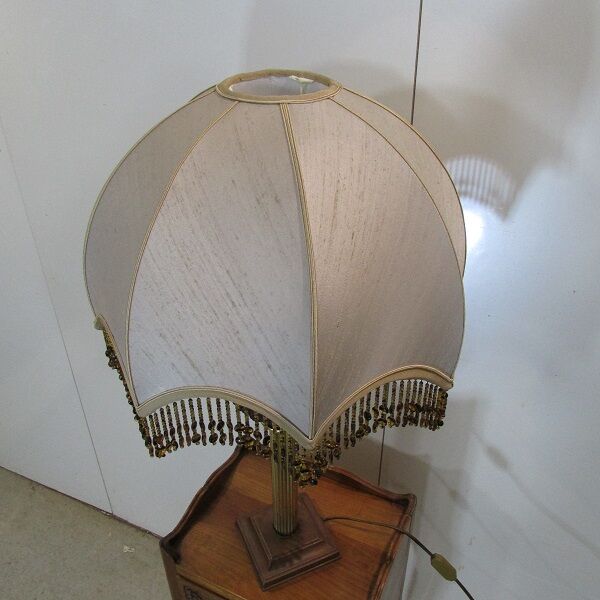 Show balloon lamp