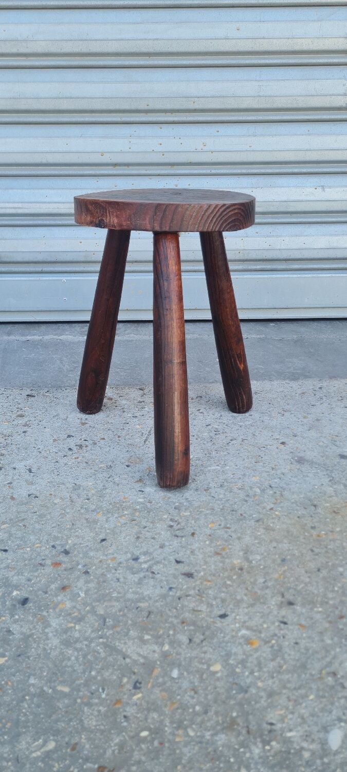 Tripod stool