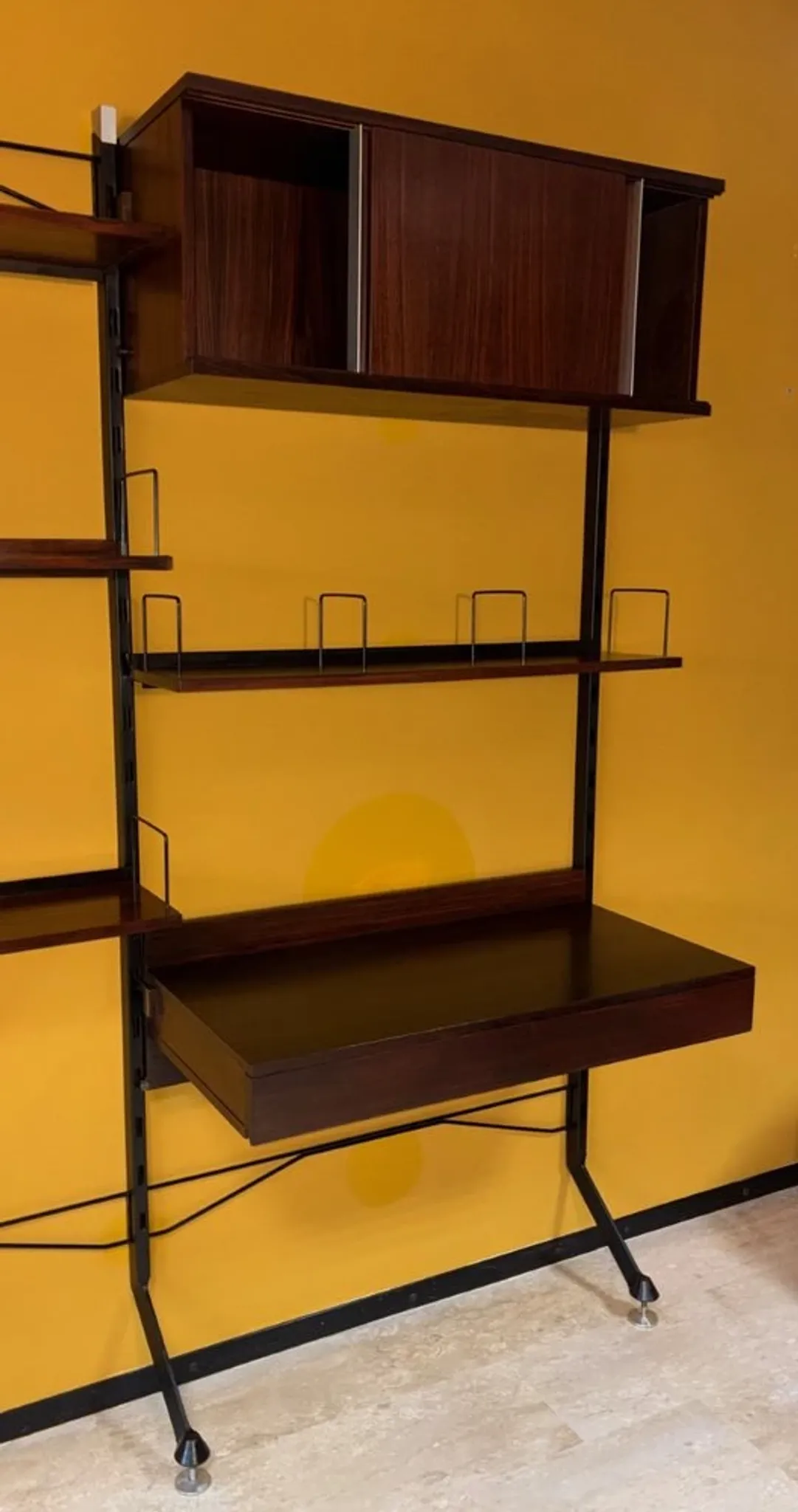 Modular library Urio in teak by Ico & Luisa Parisi for MIM, Rome, 1960s.