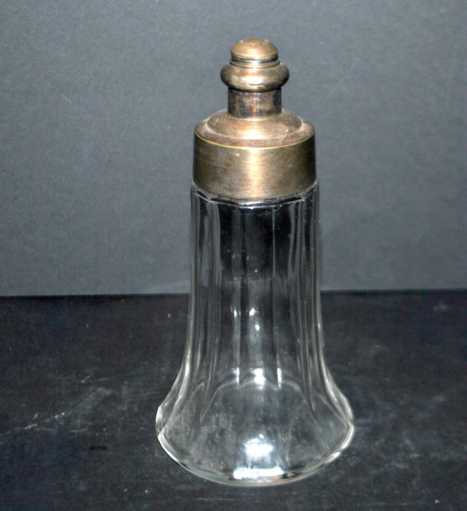 La Parfaite SGDG sugar shaker in glass and silver-plated Art Deco metal