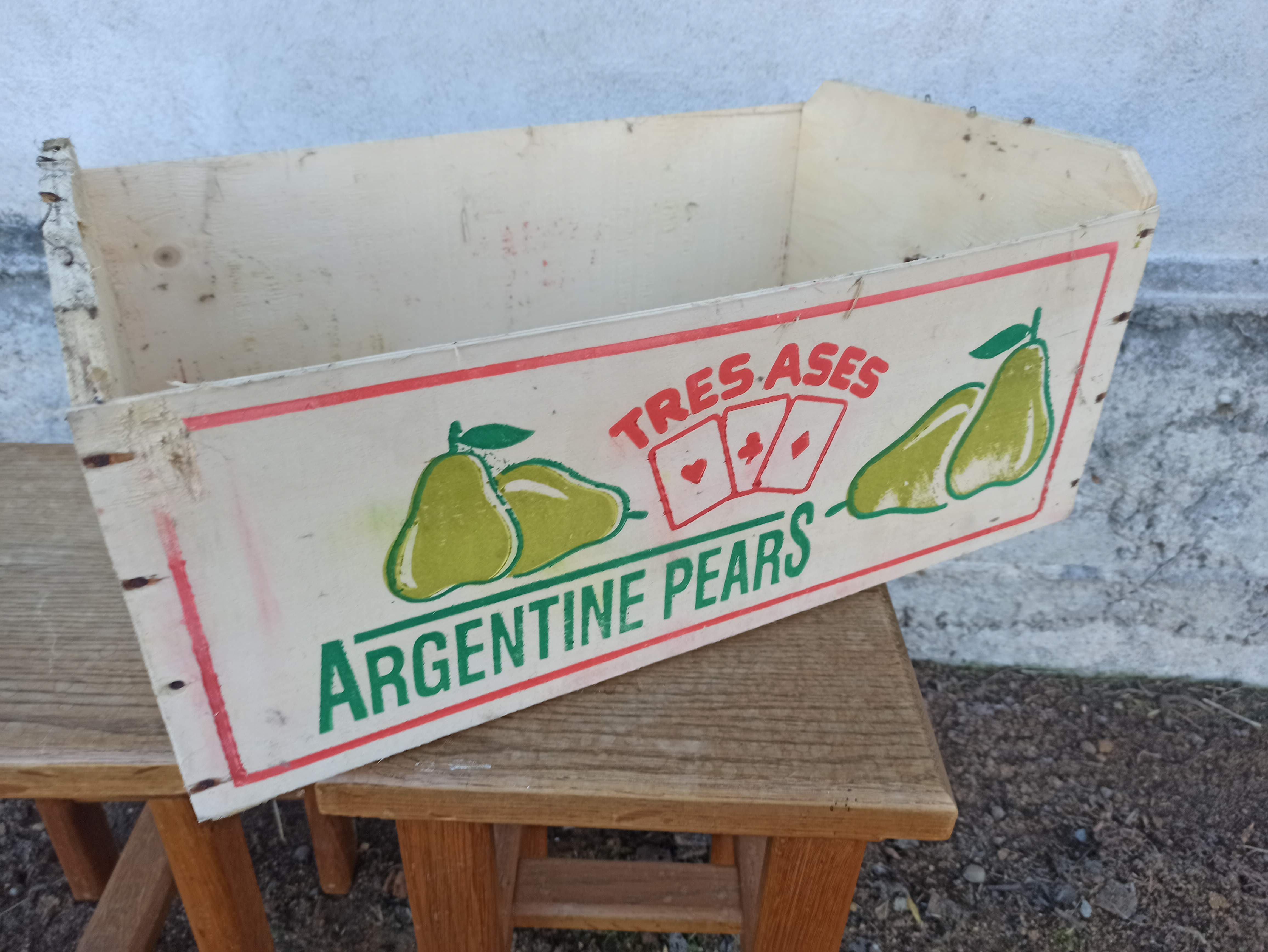Argentine advertising wooden box