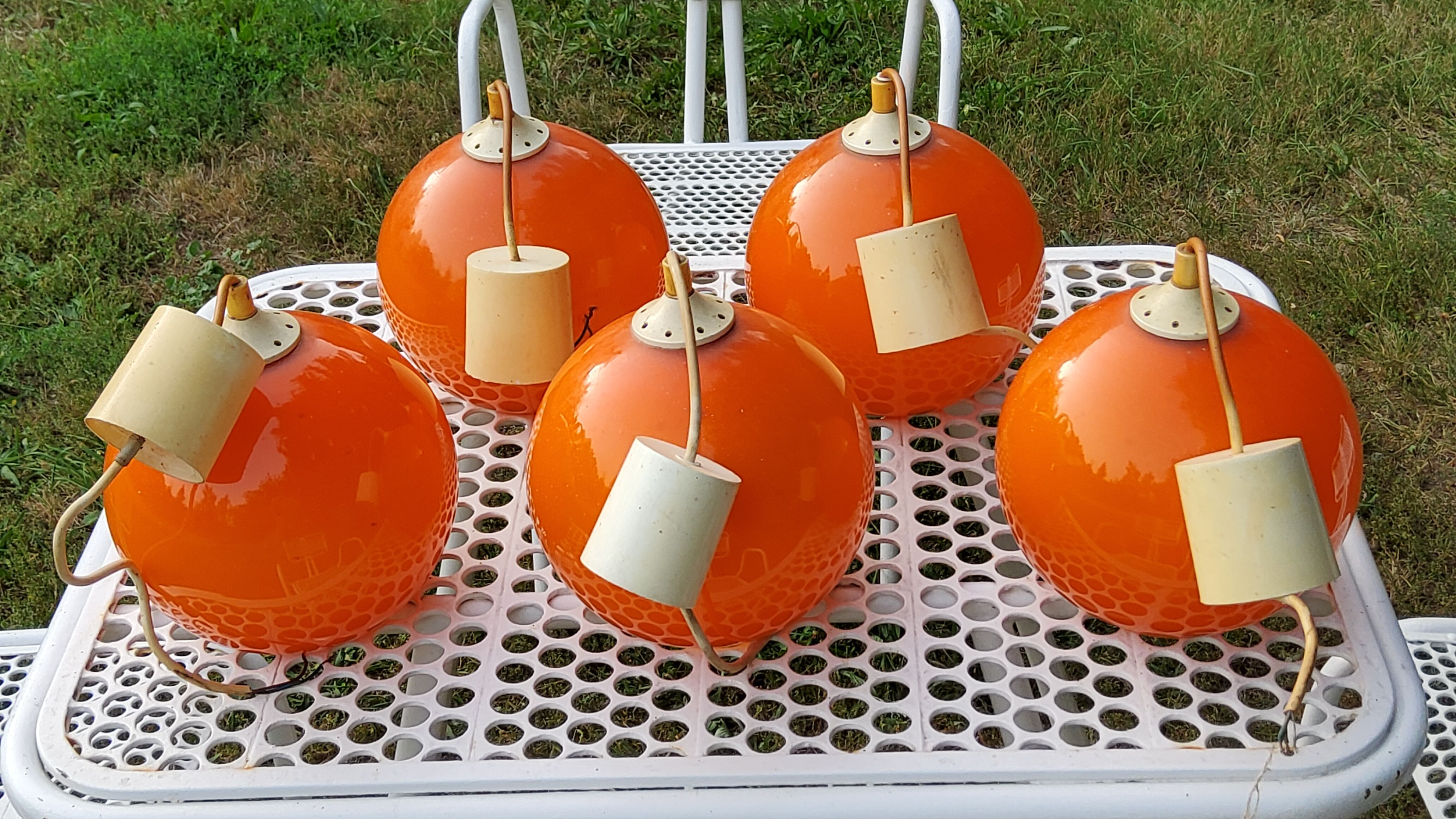 Set of 5 orange glass ball pendants from the 70s