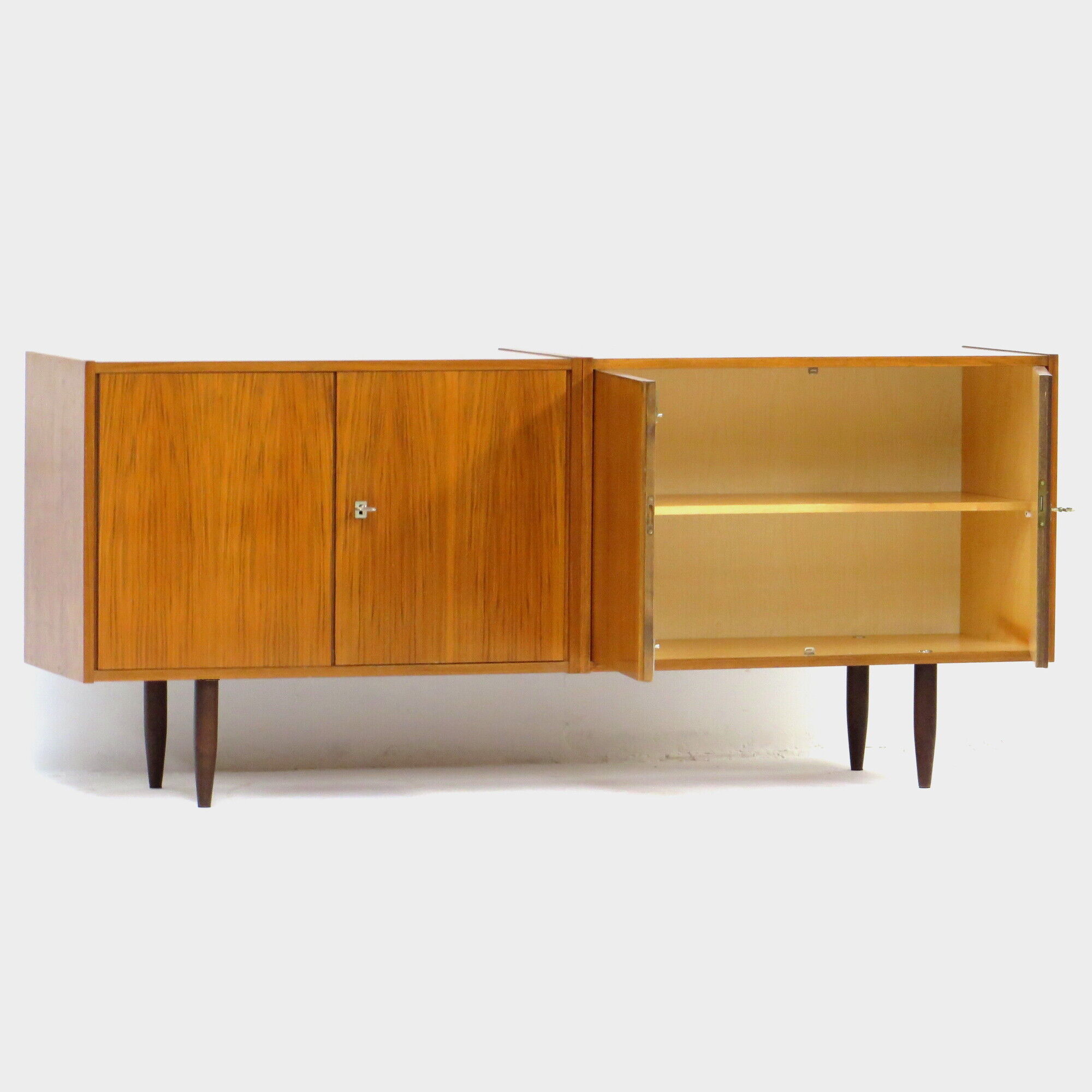Buffet en noyer 1960