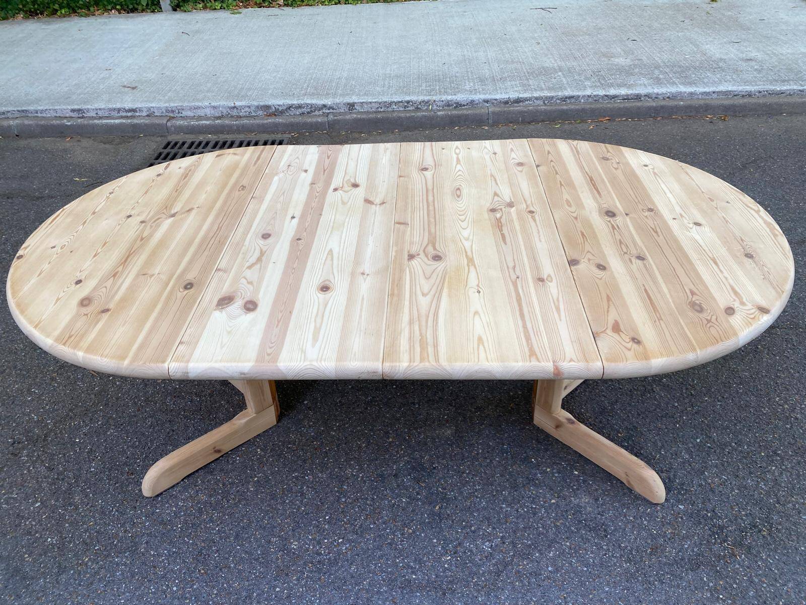 Round stripped extendable dining table in the style of Rainer Daumiller Hirtshals Sa.