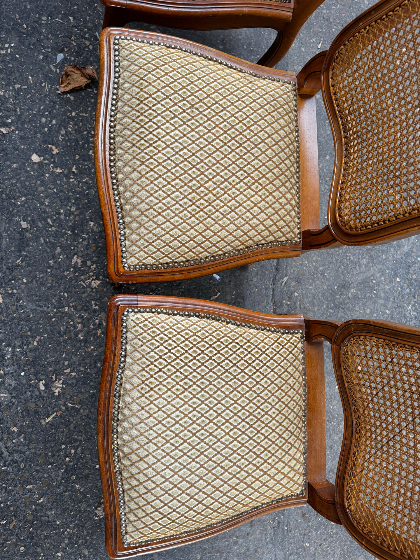 Set of 6 chairs in Louis XV style - carved wood and caning