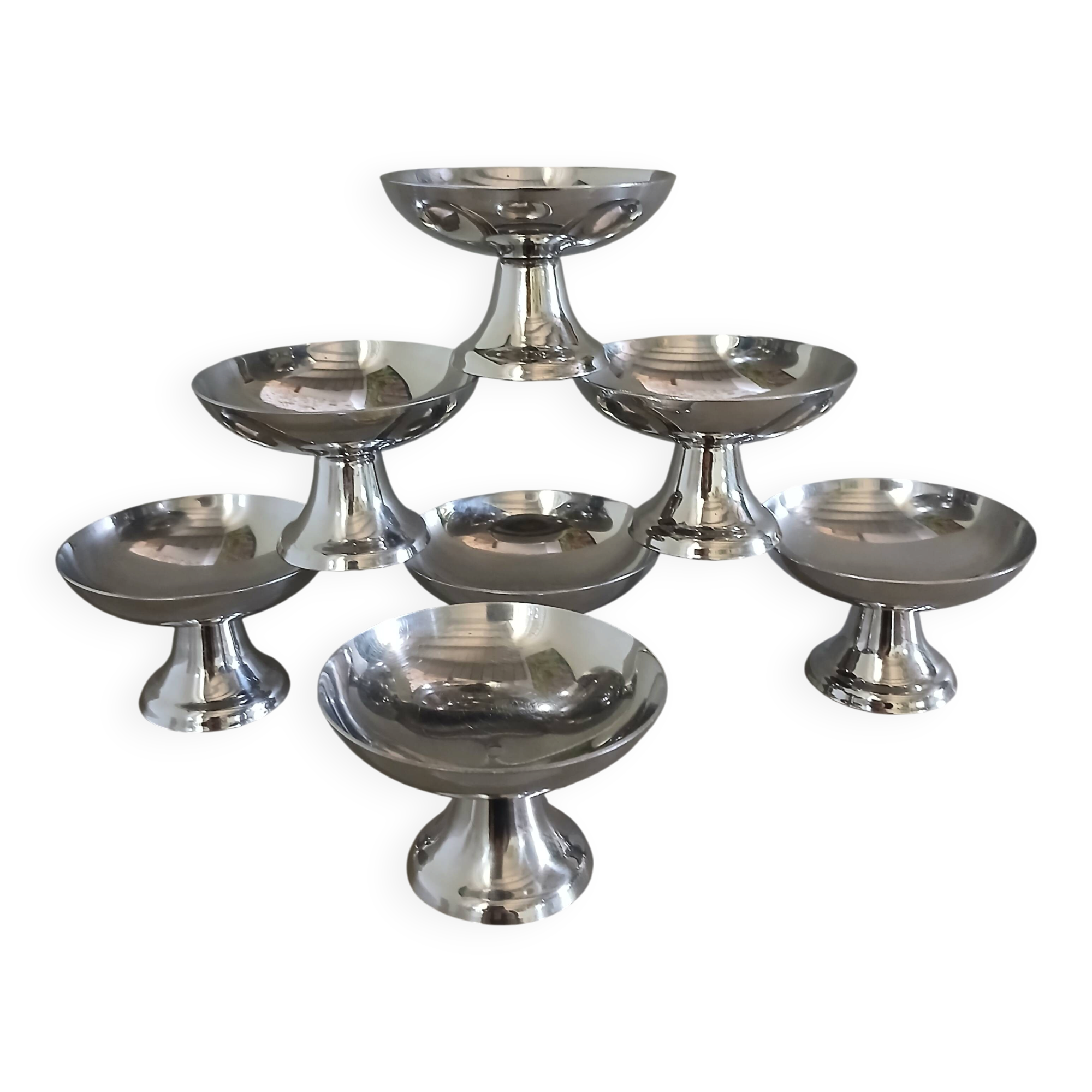 7 coupes à glace anciennes en inox