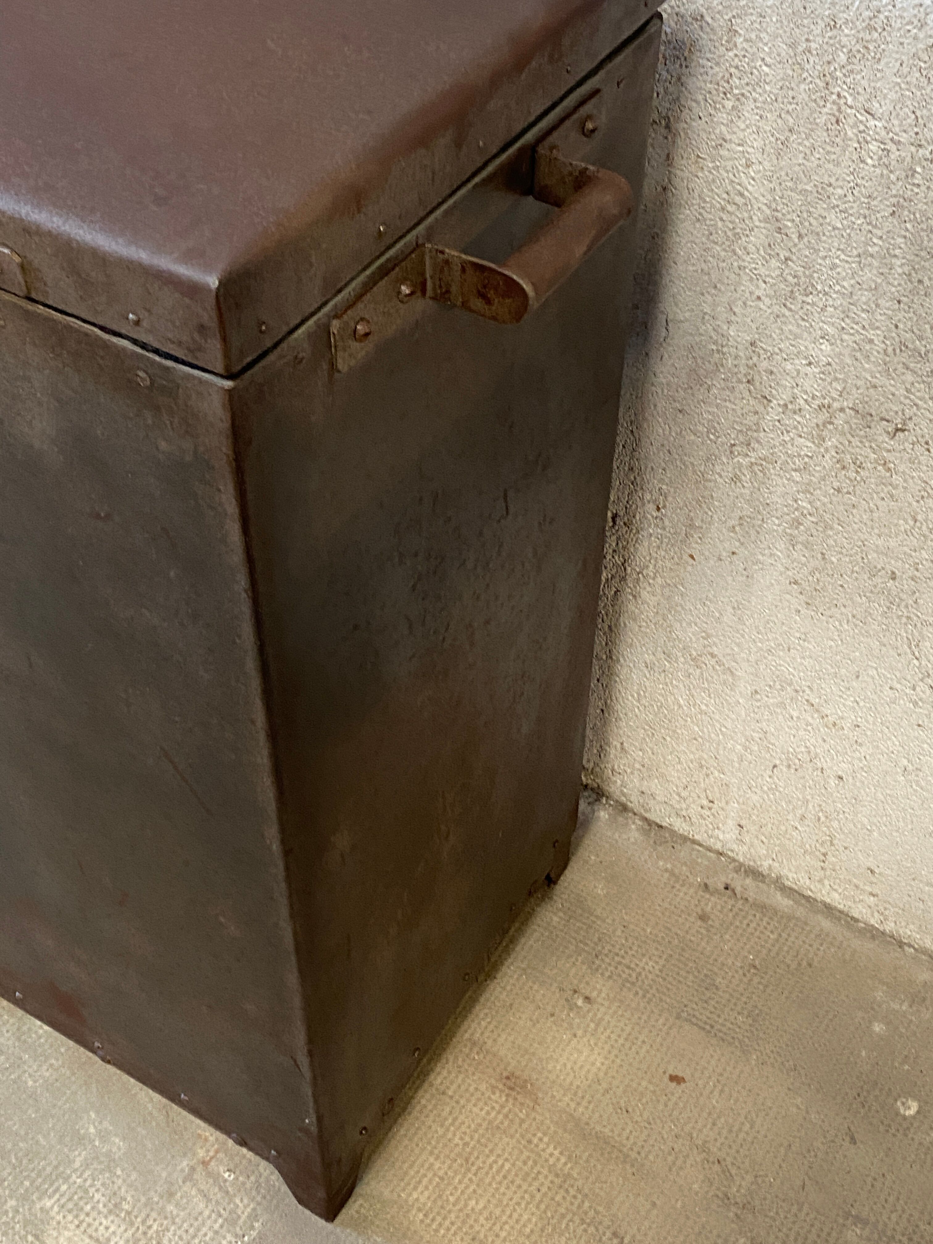 Old 1950 metal cooler