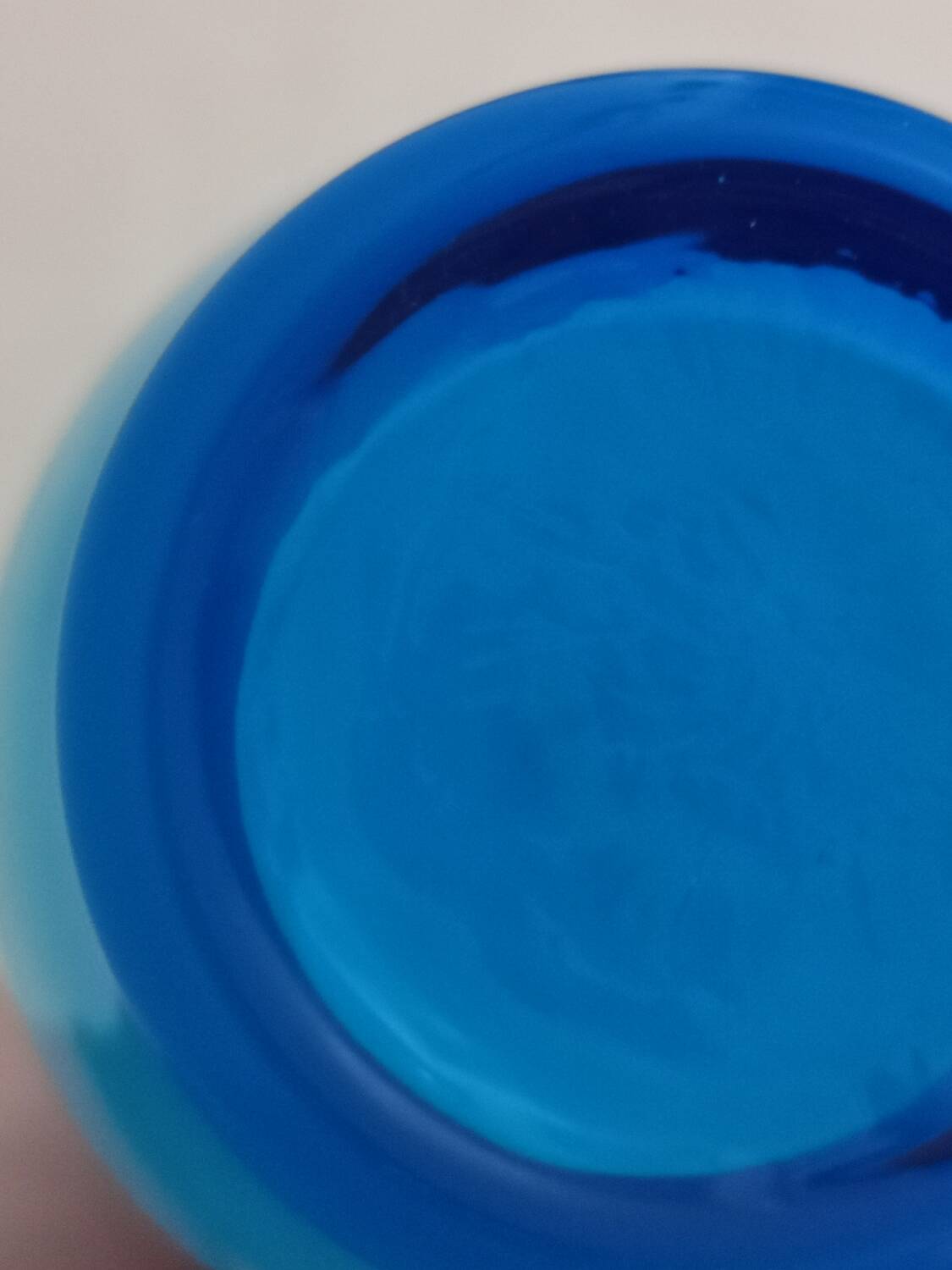 Glass vase