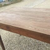 Farm table