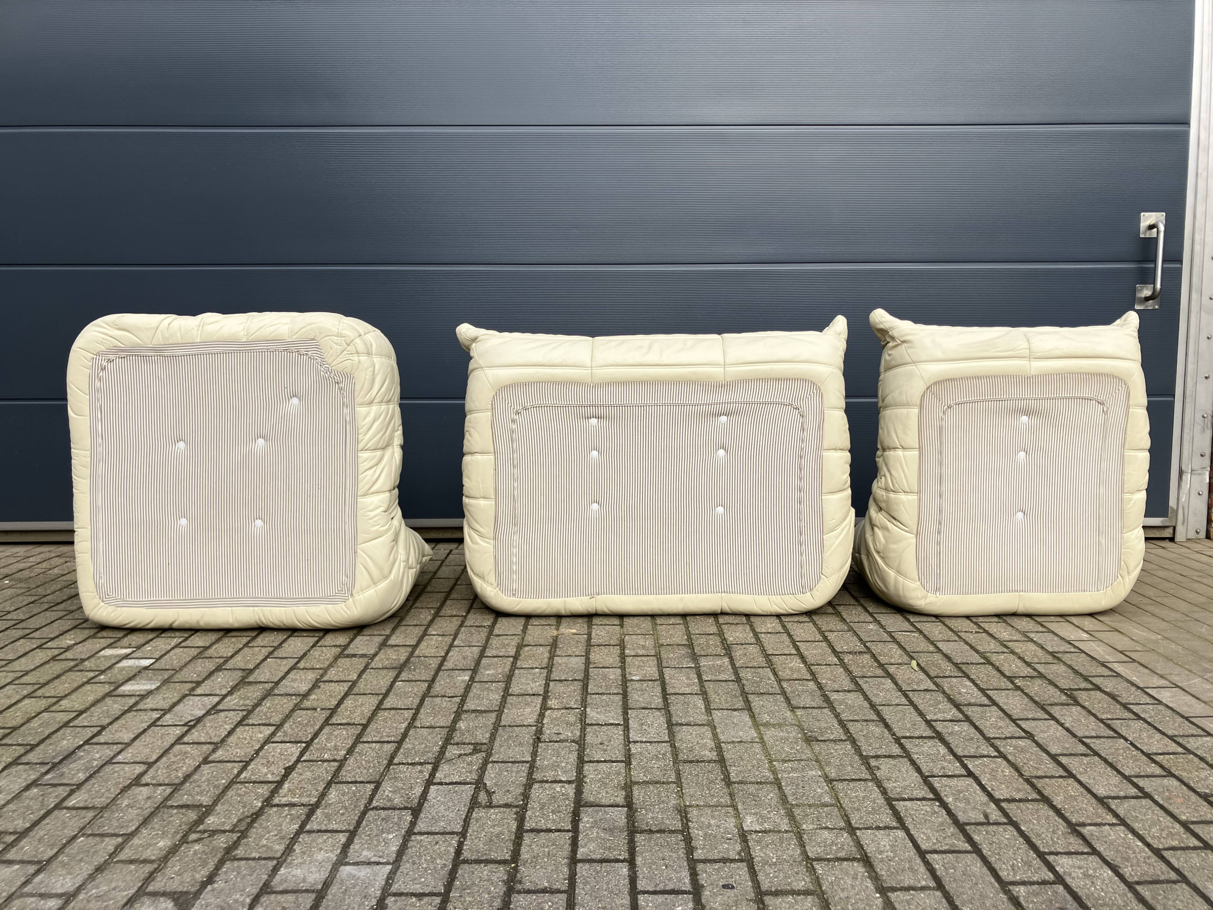 100% authentic Ligne Roset Togo 1.2z & hoek in Beige leather