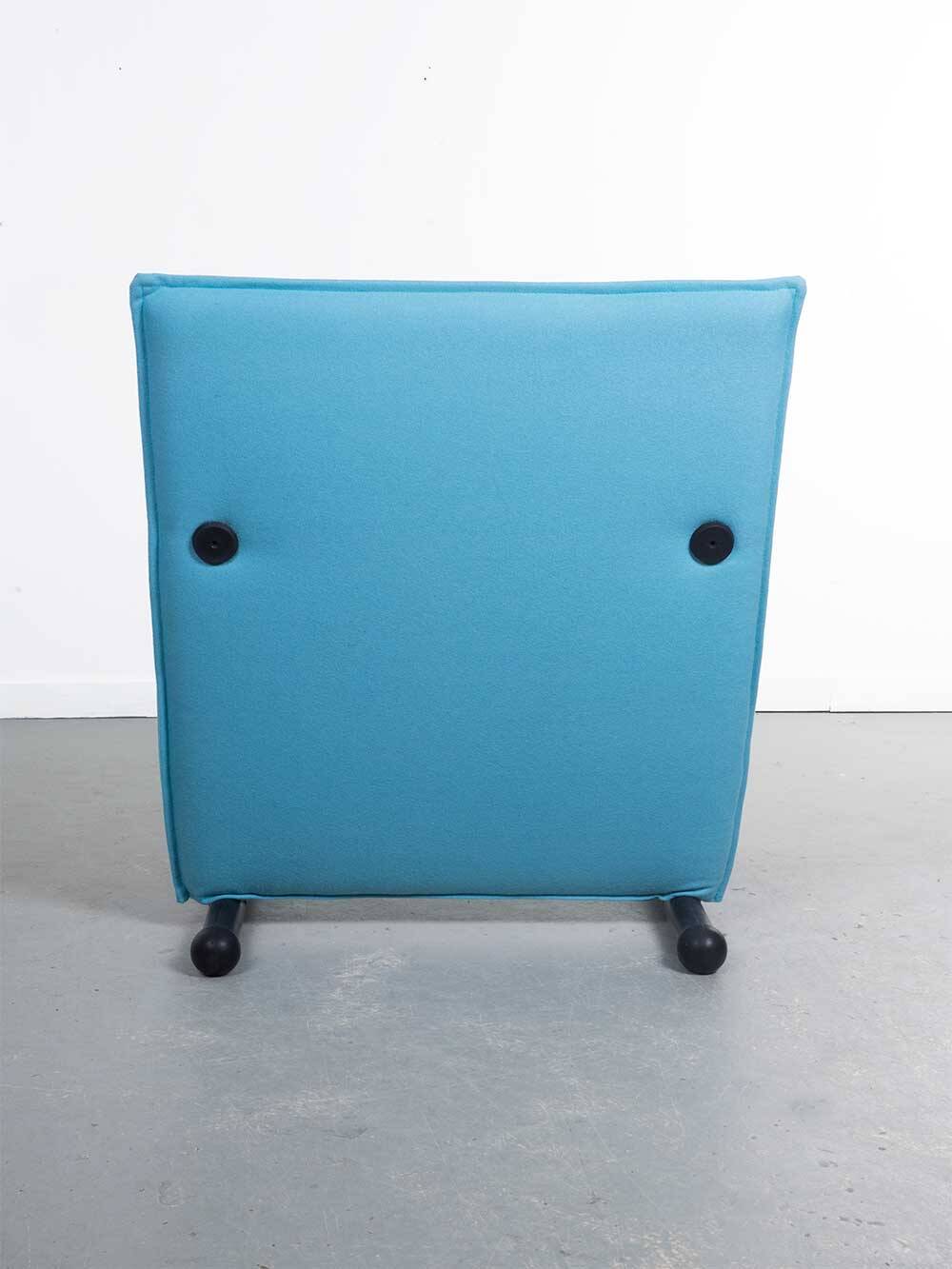 Light blue T-line armchair – Burkhard Vogtherr – Arflex