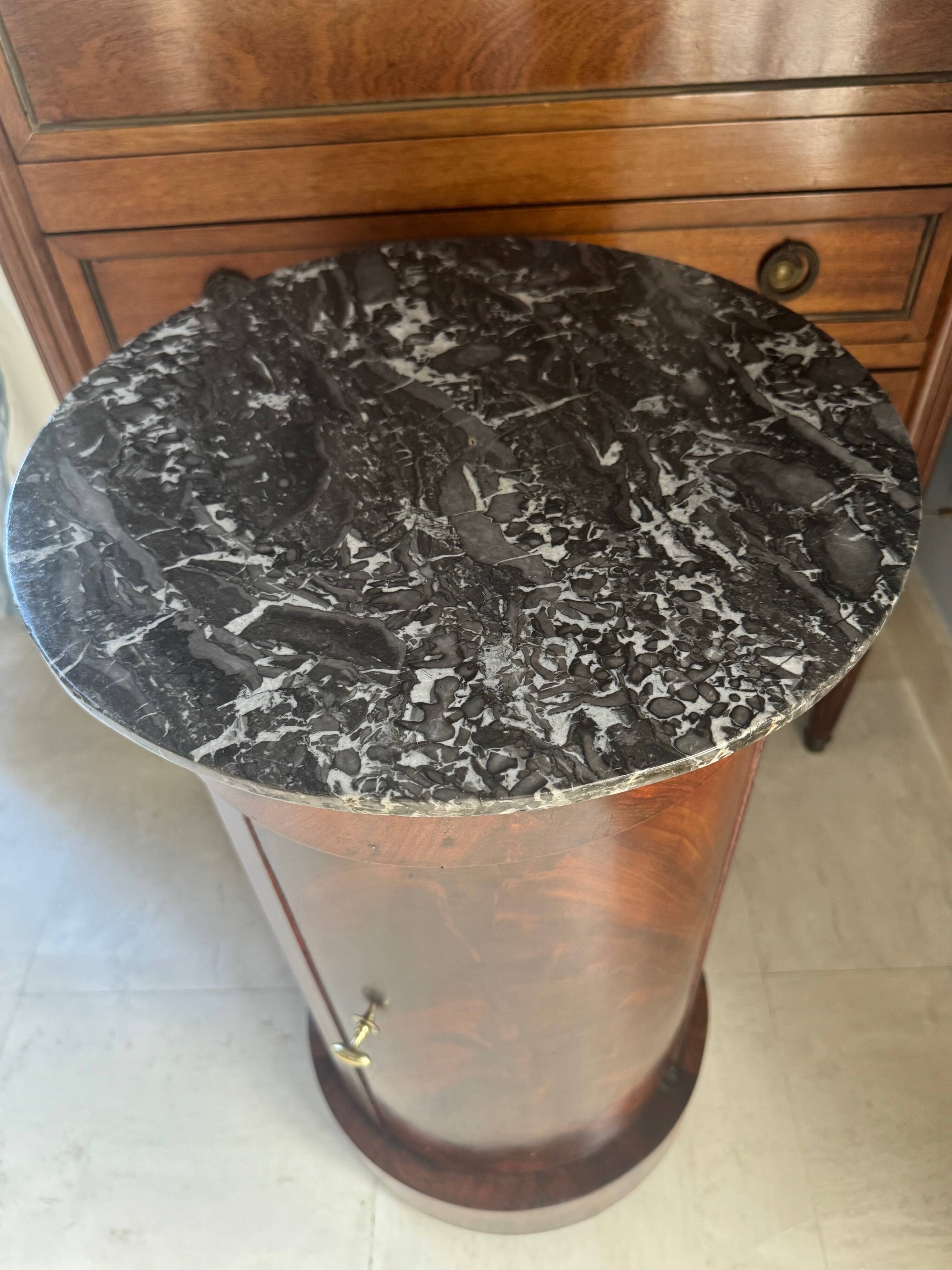 Somno Epoque Empire - Beautiful flamed mahogany - Original grey Sainte-Anne marble