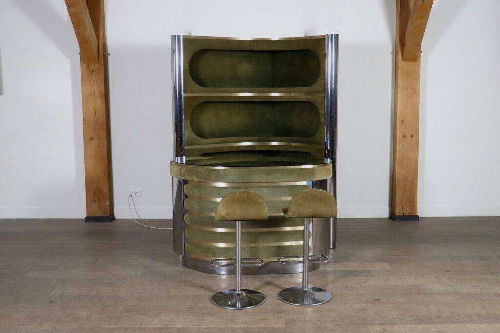 Suede and chrome dry bar with barstools in green by Willy Rizzo, Italy 1970s