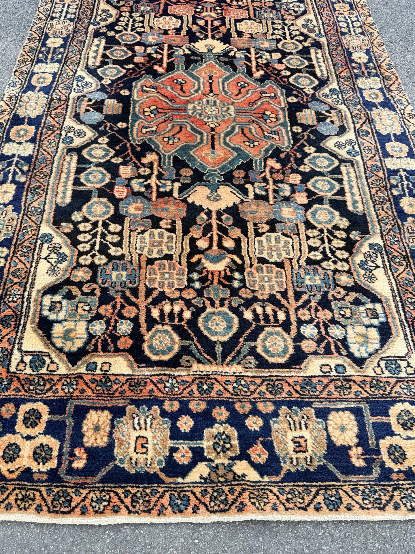 Magnifique tapis ancien persan Nahavand noué main