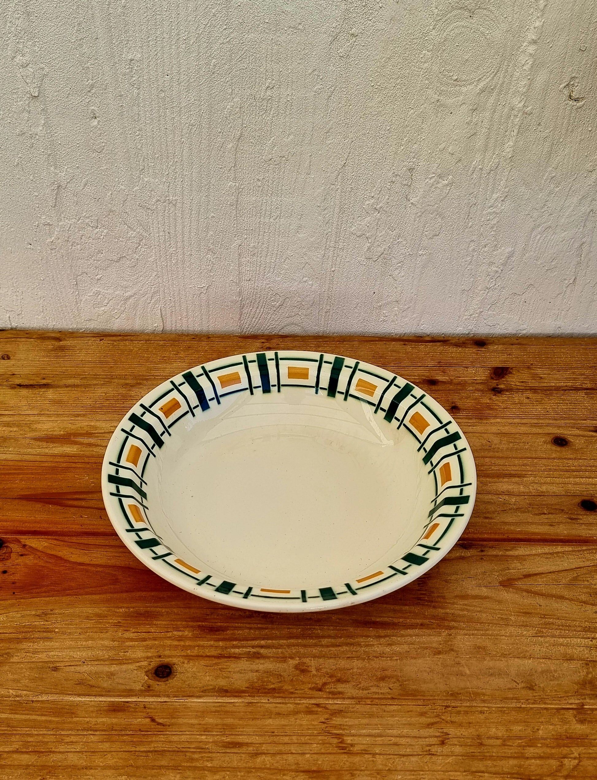 Shallow dish Badonviller Quiberon vintage geometric décor Art Deco