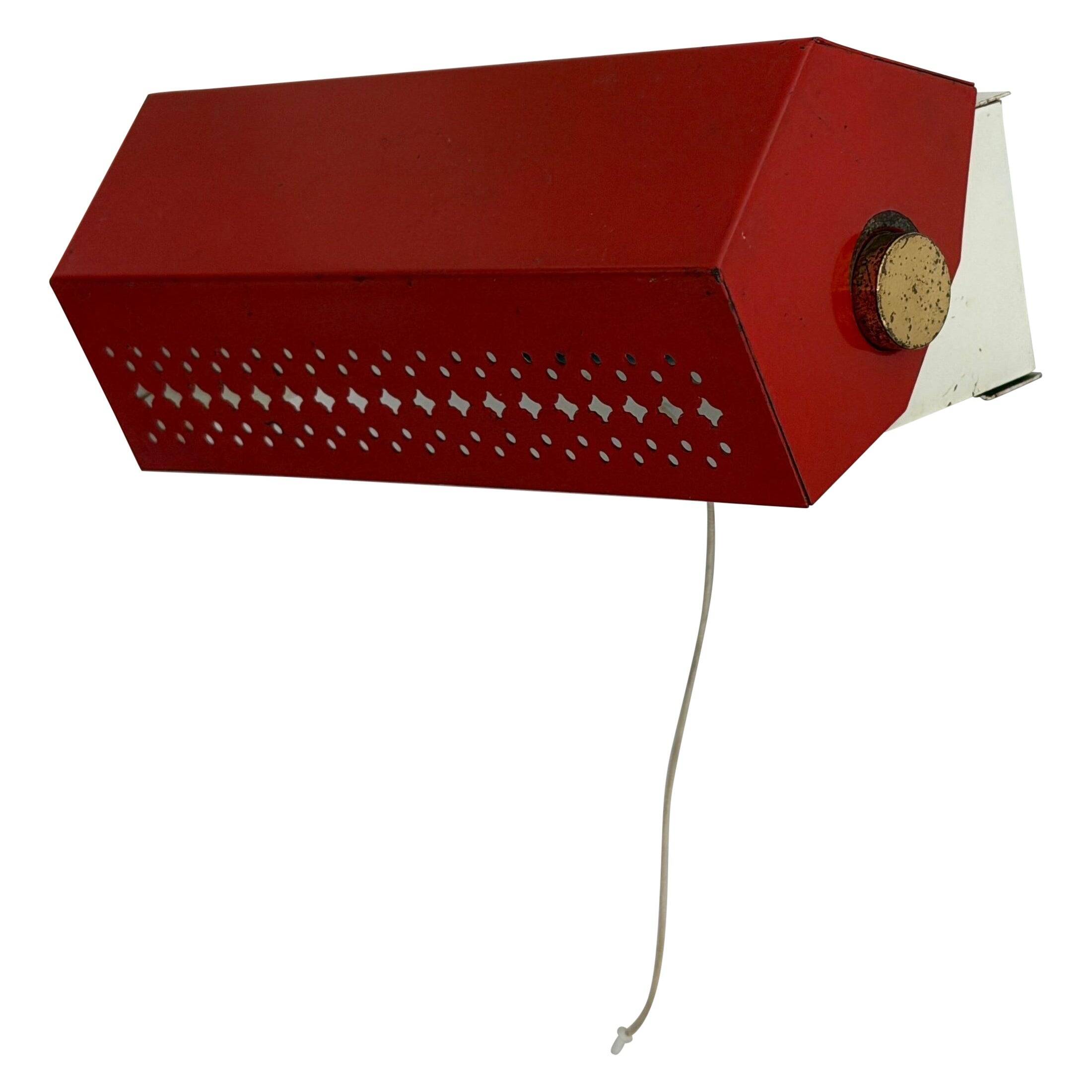 Applique en métal rouge du milieu du siècle par N Leuchten, 1960, Allemagne