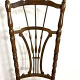 Antique chair in turned wood with straw seat – Carved lyre backrest