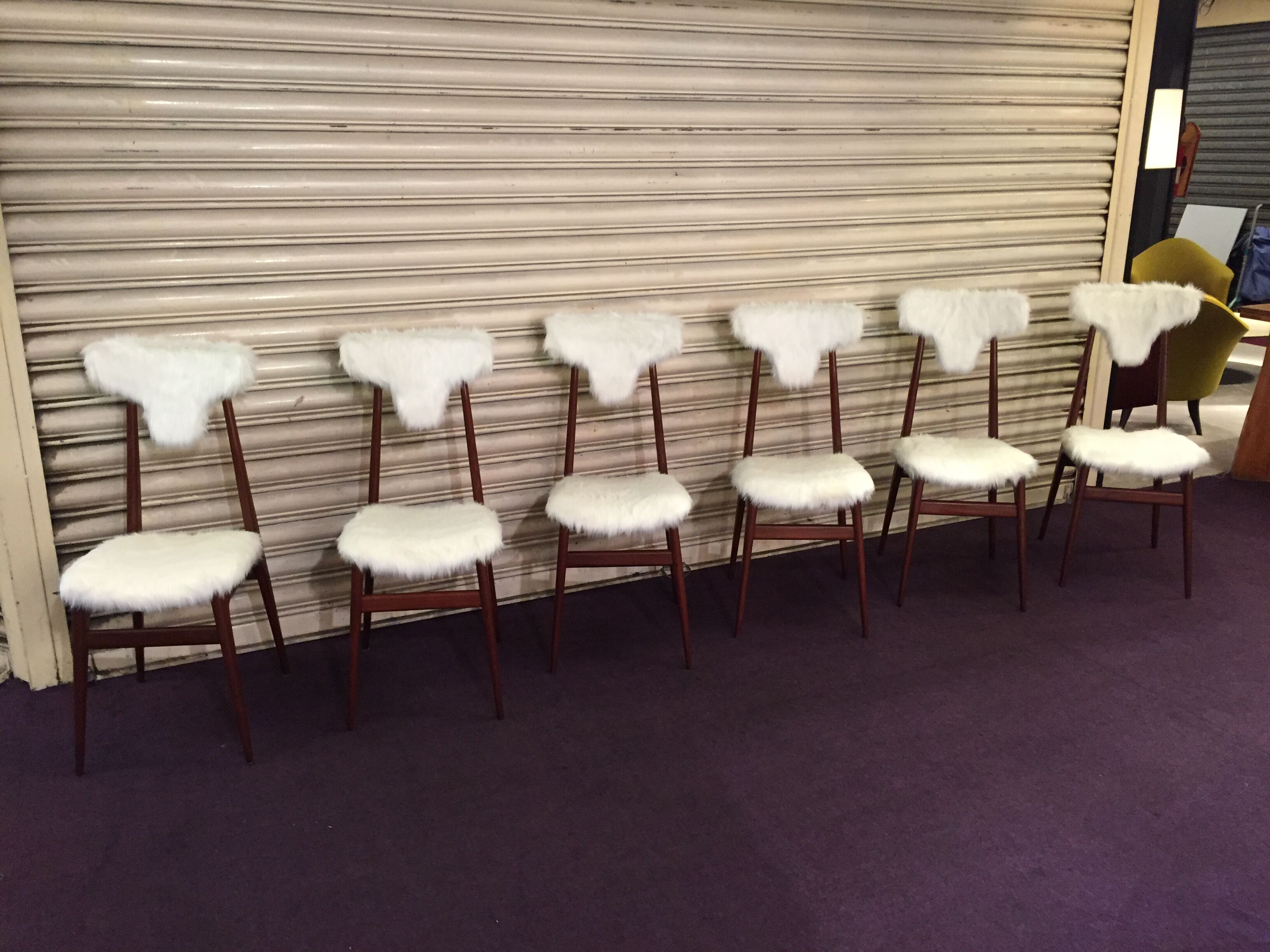 6 chairs in wood and synthetic fur design Italian 1950