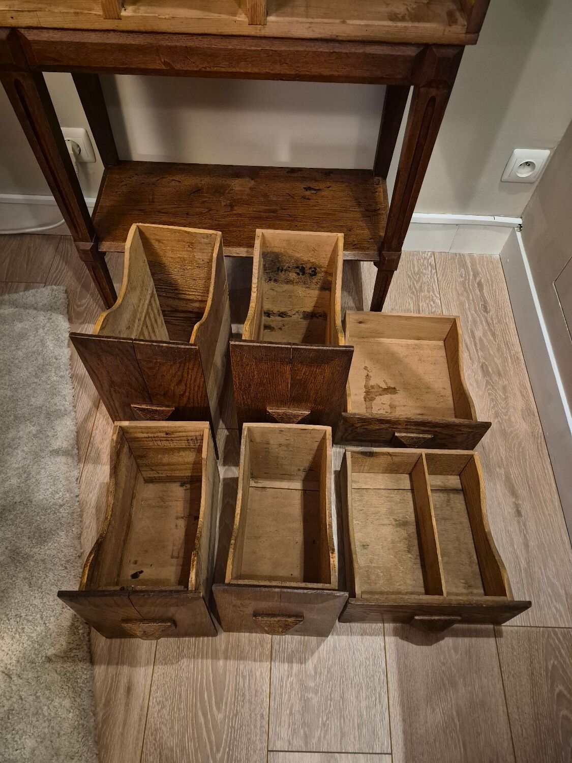 Secretary cabinet from the Art Deco period.