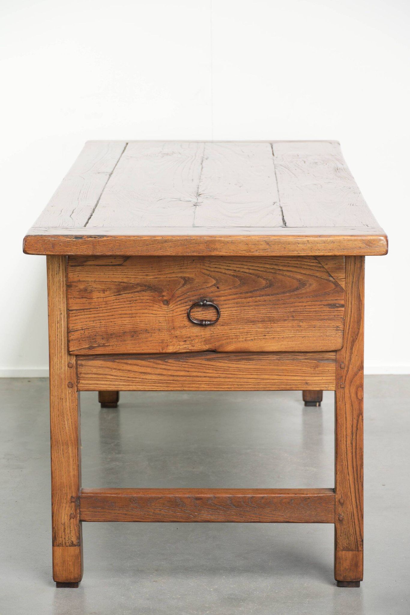 Antique French farmhouse dining table for 4/ 6 people from the 18th century