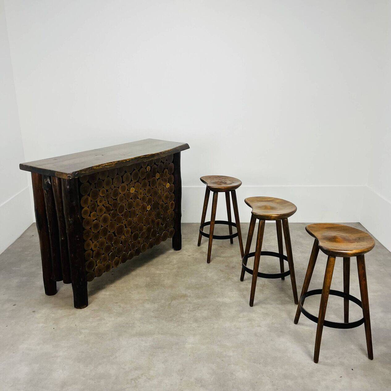 Brutalist bar made of solid wood logs, chalet style, 1970s.