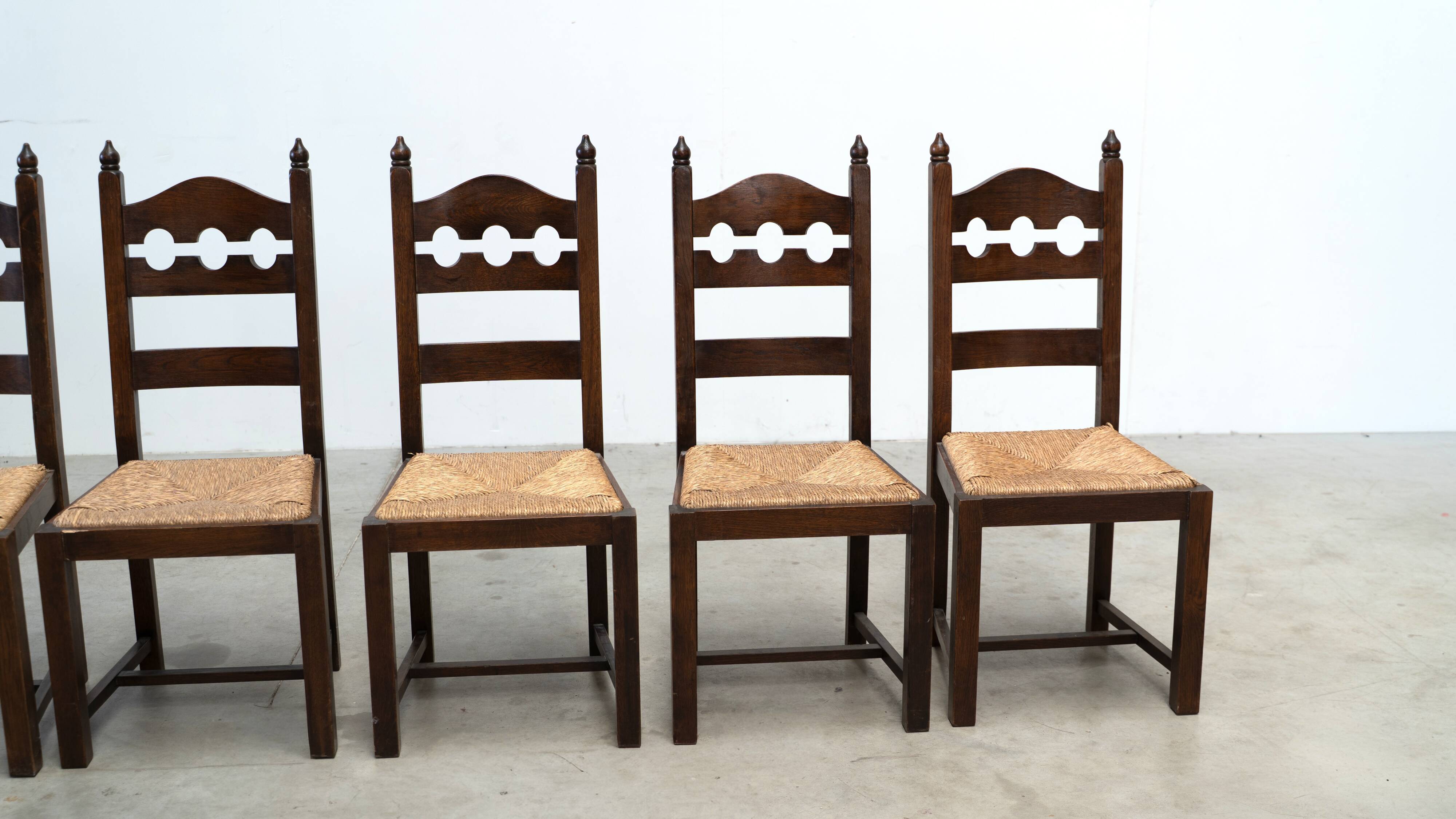 Ensemble de six chaises de salle à manger françaises