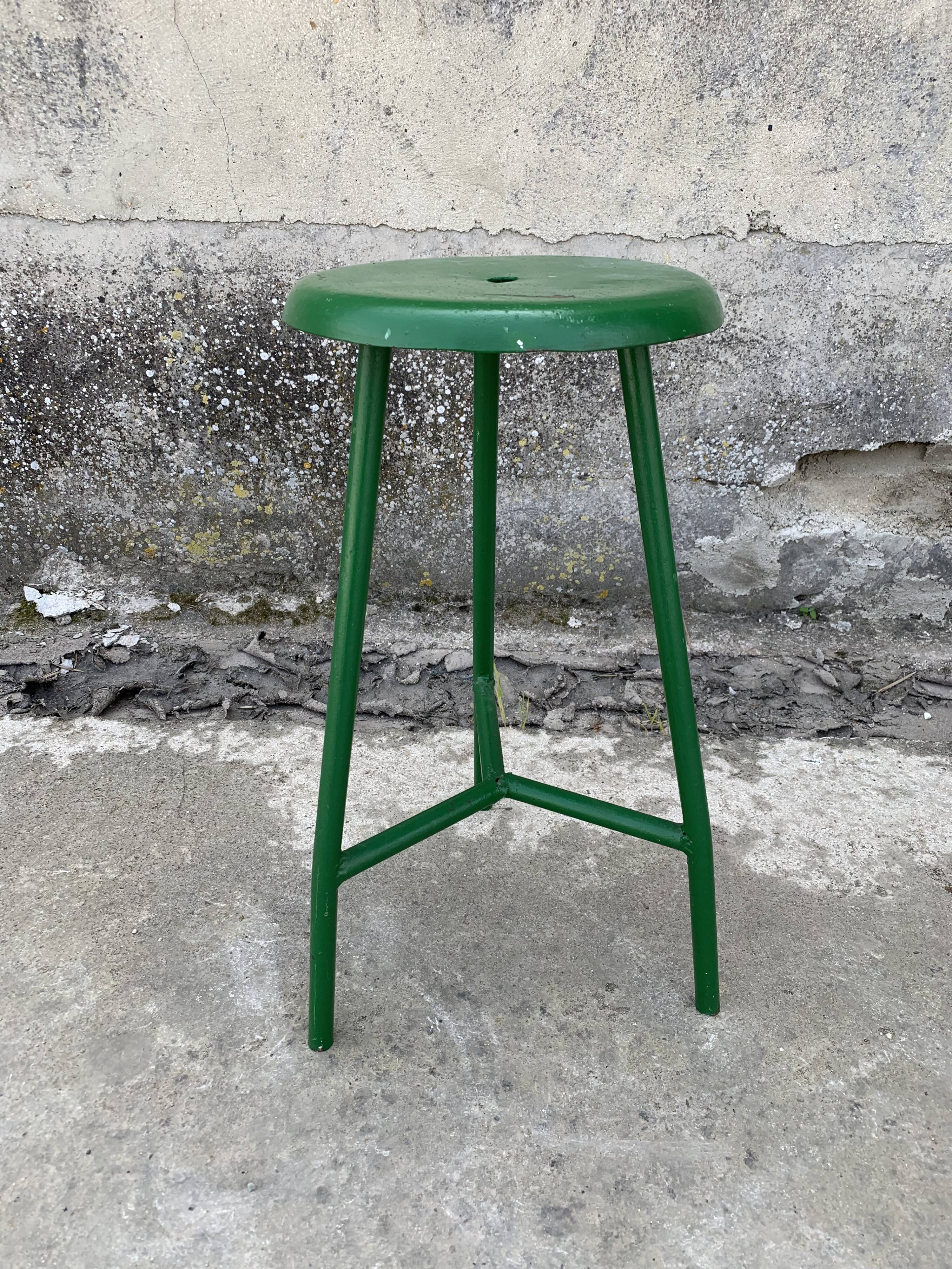Workshop stool