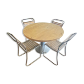 table en chêne et de 5 chaises en bois