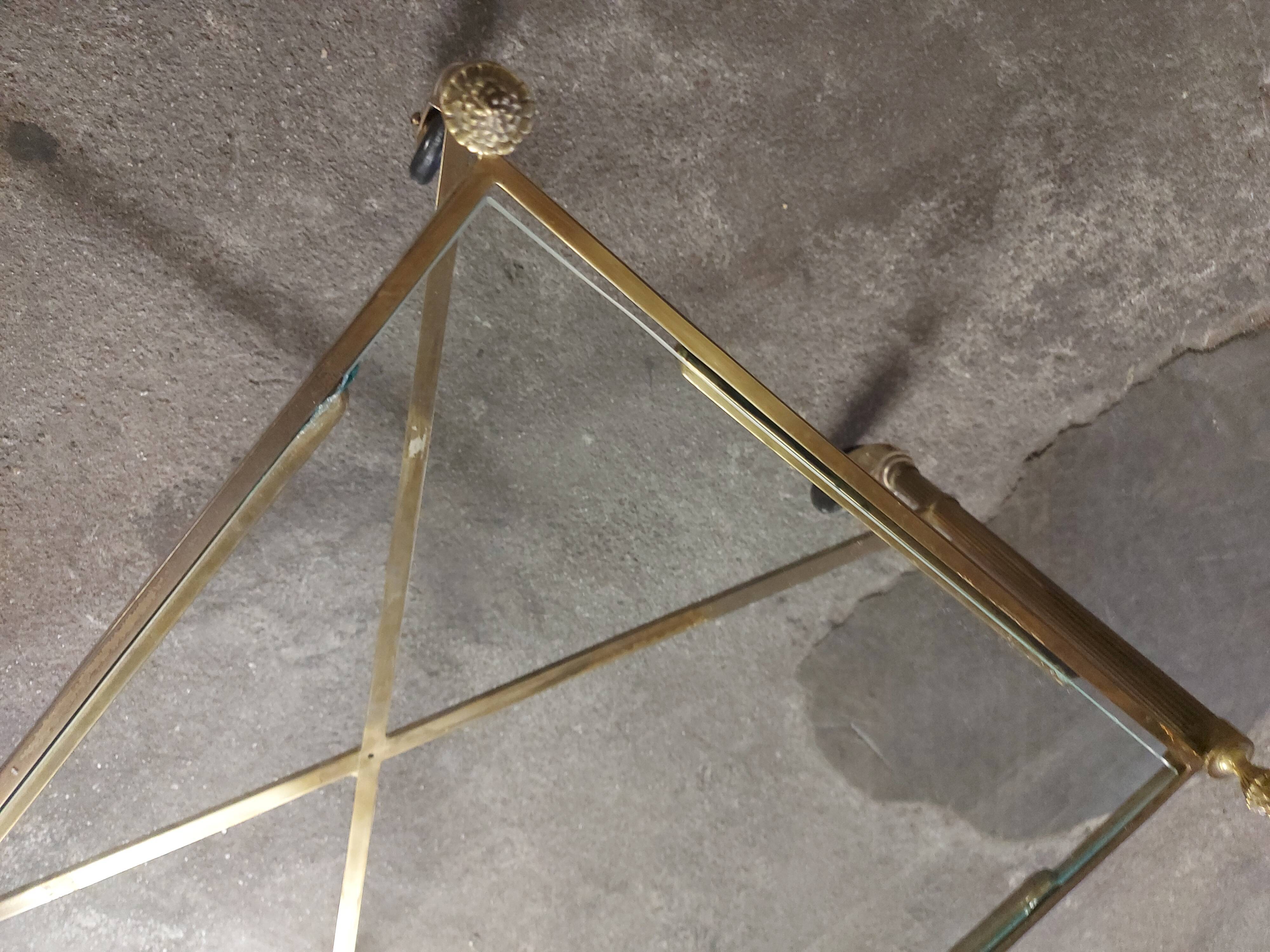 Table basse roulante en bronze doré vintage