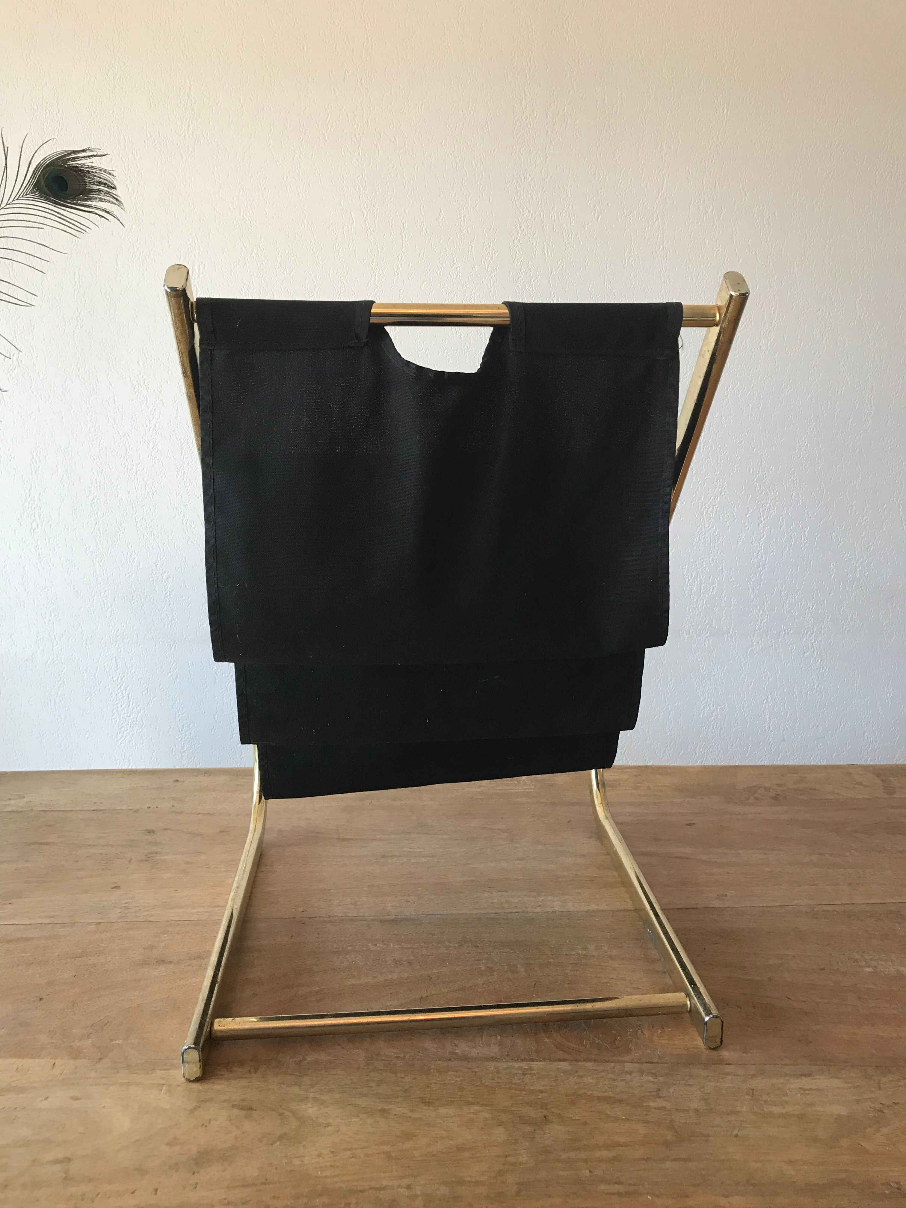 Golden review holder