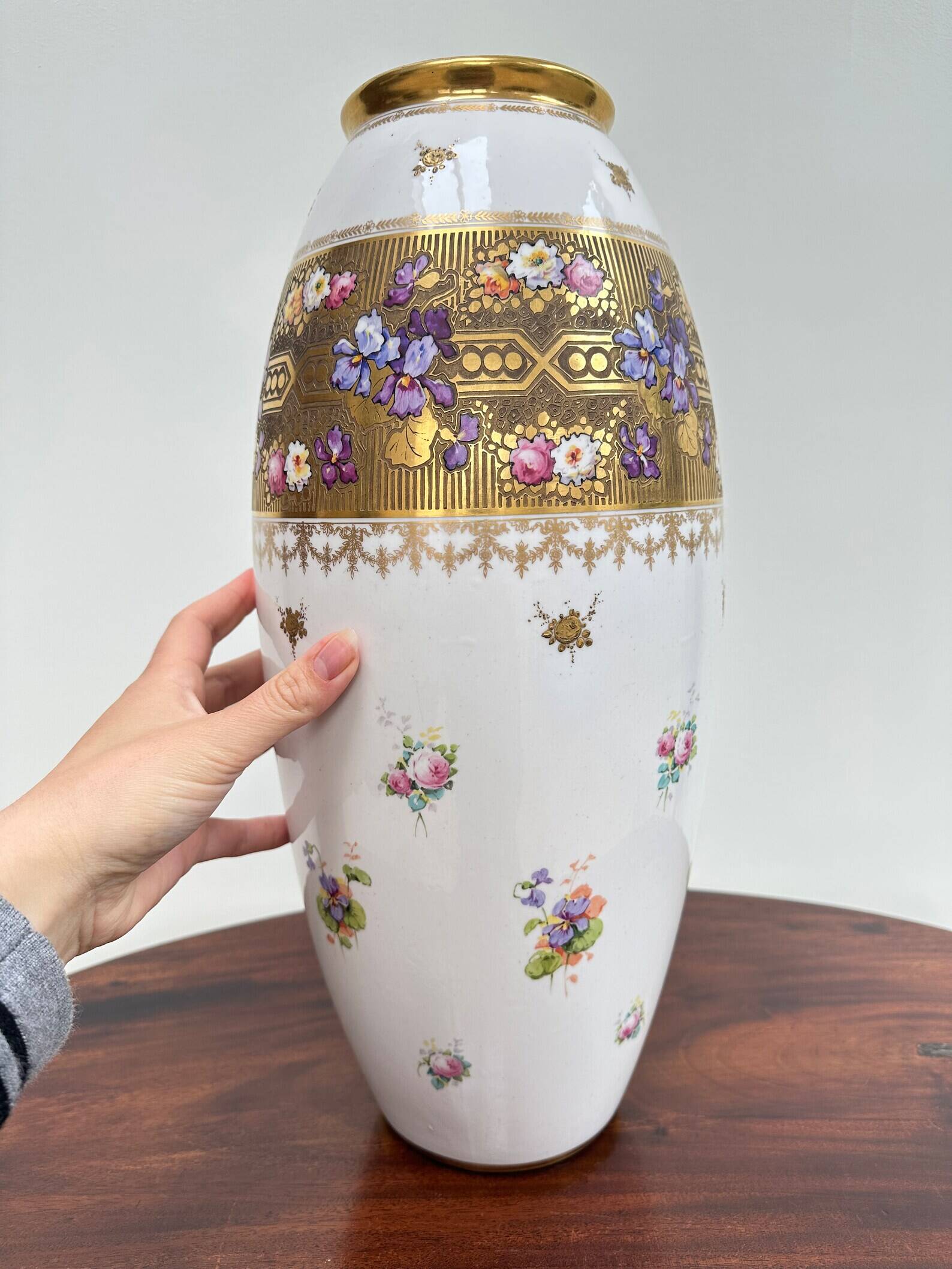 Very large limoges porcelain vase bernardaud white and iris gold